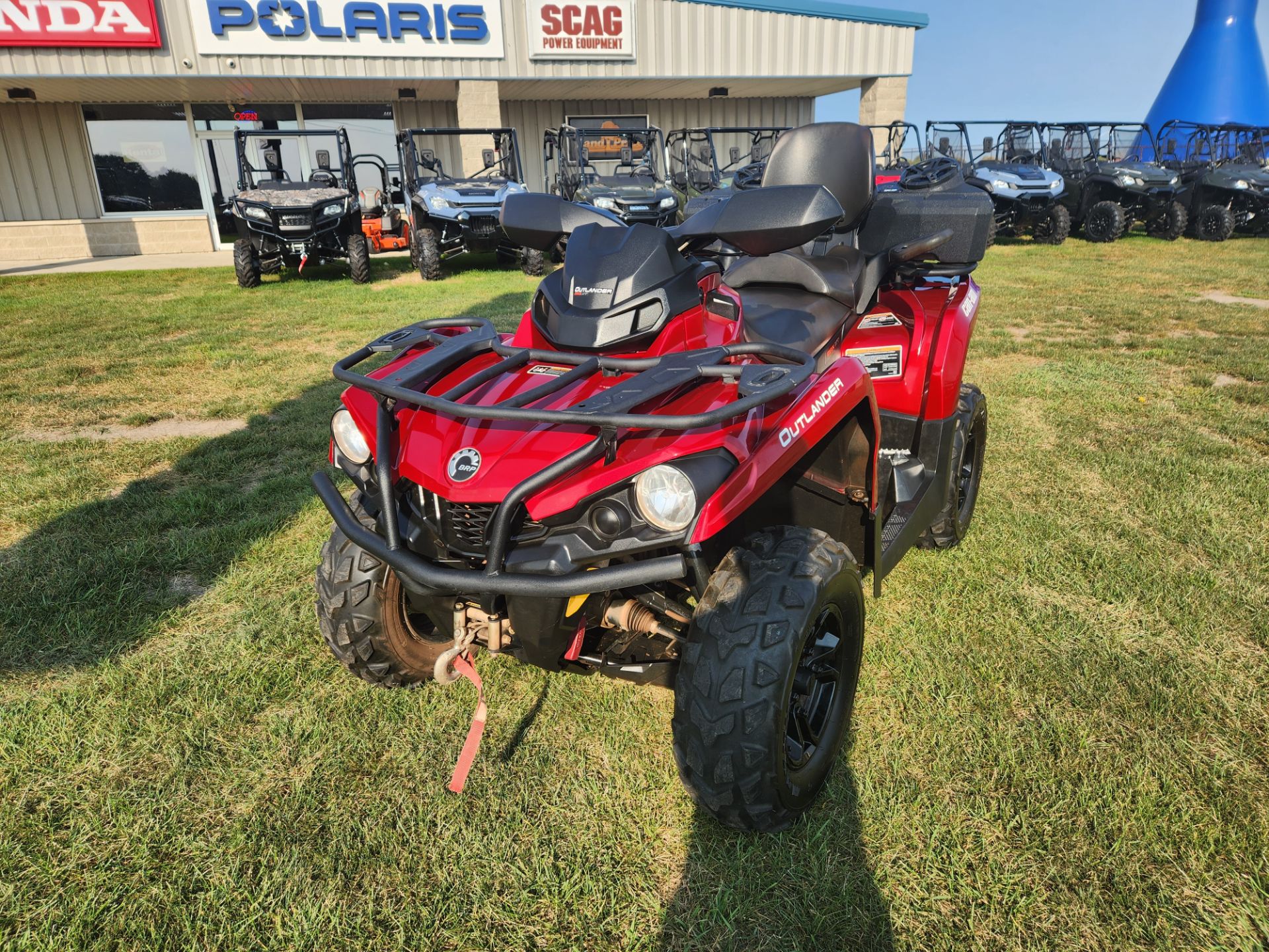 2018 Can-Am Outlander MAX XT 570 in Beaver Dam, Wisconsin - Photo 4