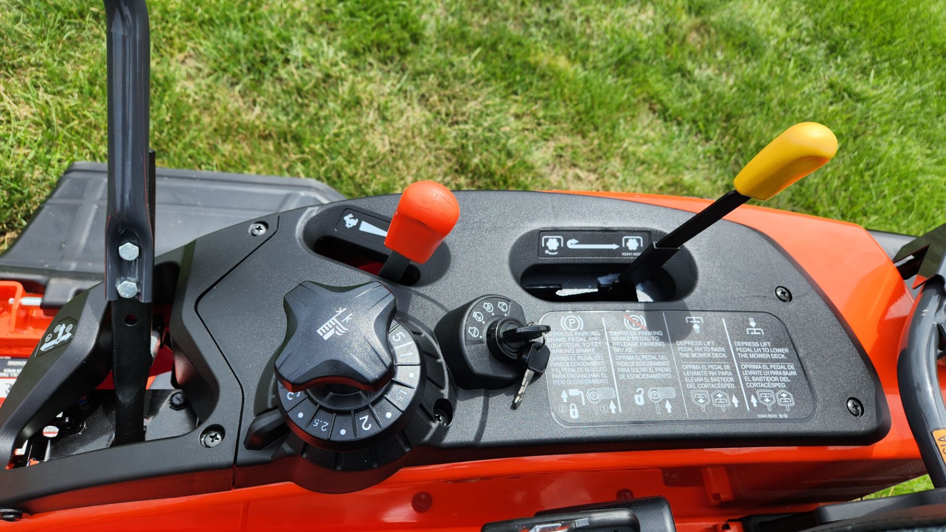 2024 Kubota ZD1211 60 in. Kubota 24.8 hp in Beaver Dam, Wisconsin - Photo 12