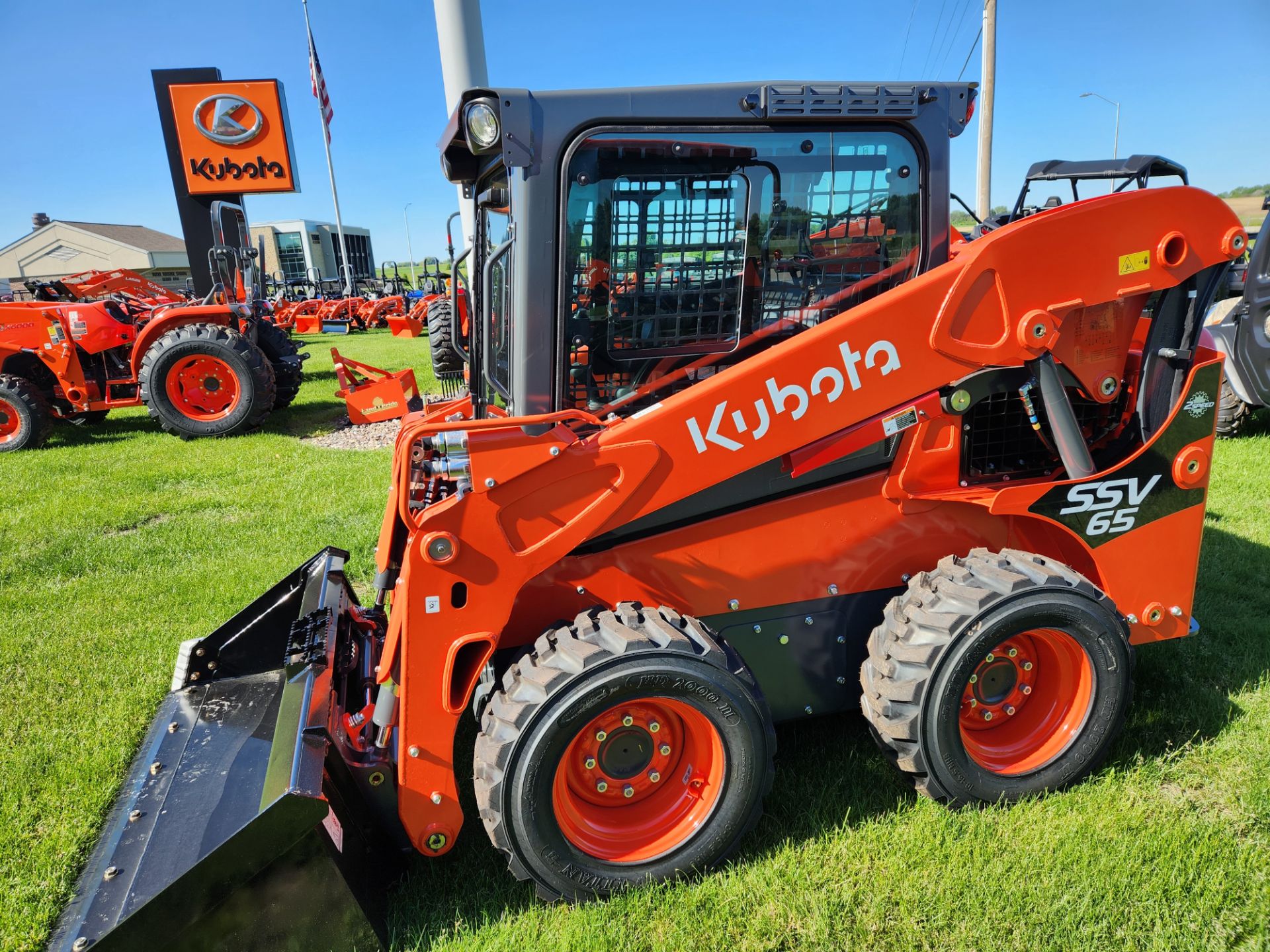 2023 Kubota SSV65 in Beaver Dam, Wisconsin - Photo 5