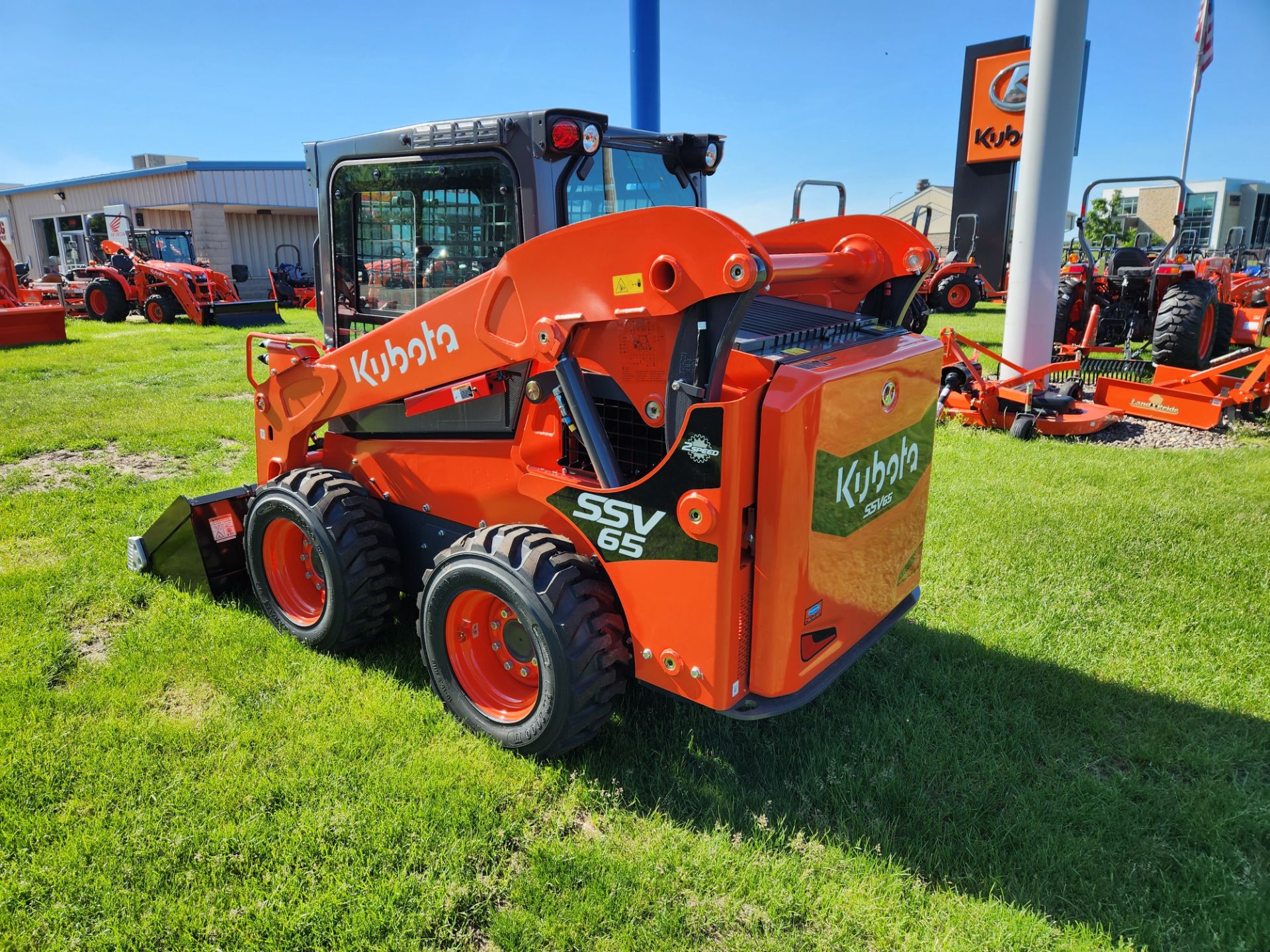 2023 Kubota SSV65 in Beaver Dam, Wisconsin - Photo 6