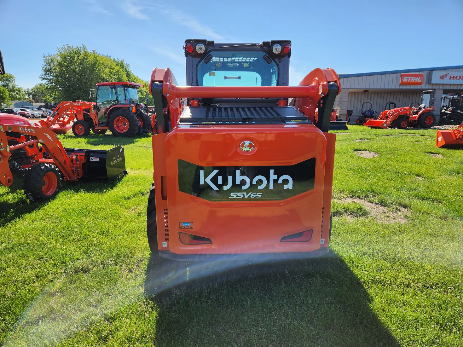 2023 Kubota SSV65 in Beaver Dam, Wisconsin - Photo 7