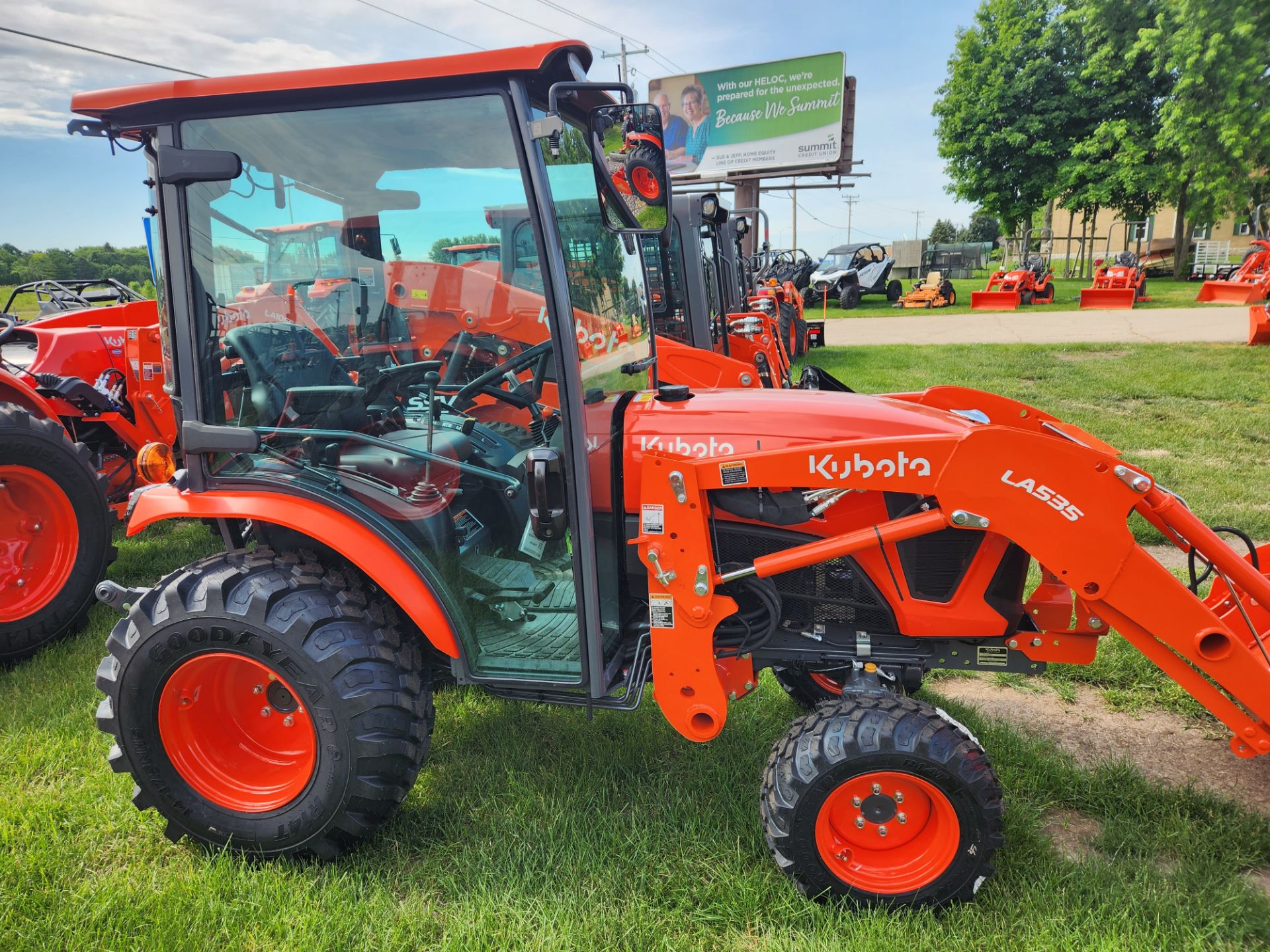 2024 Kubota LX2620HSDC in Beaver Dam, Wisconsin - Photo 8