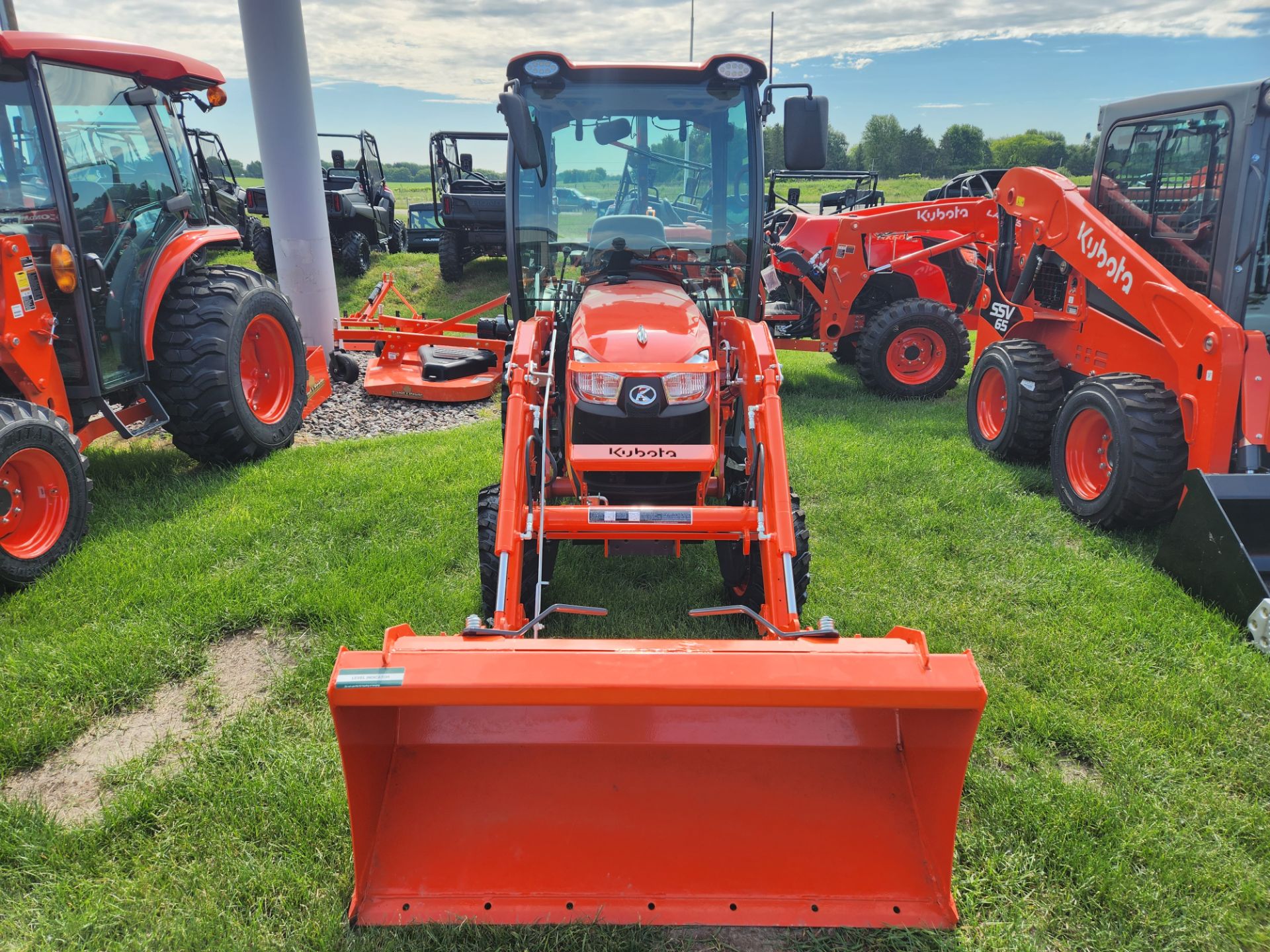 2024 Kubota LX2620HSDC in Beaver Dam, Wisconsin - Photo 2