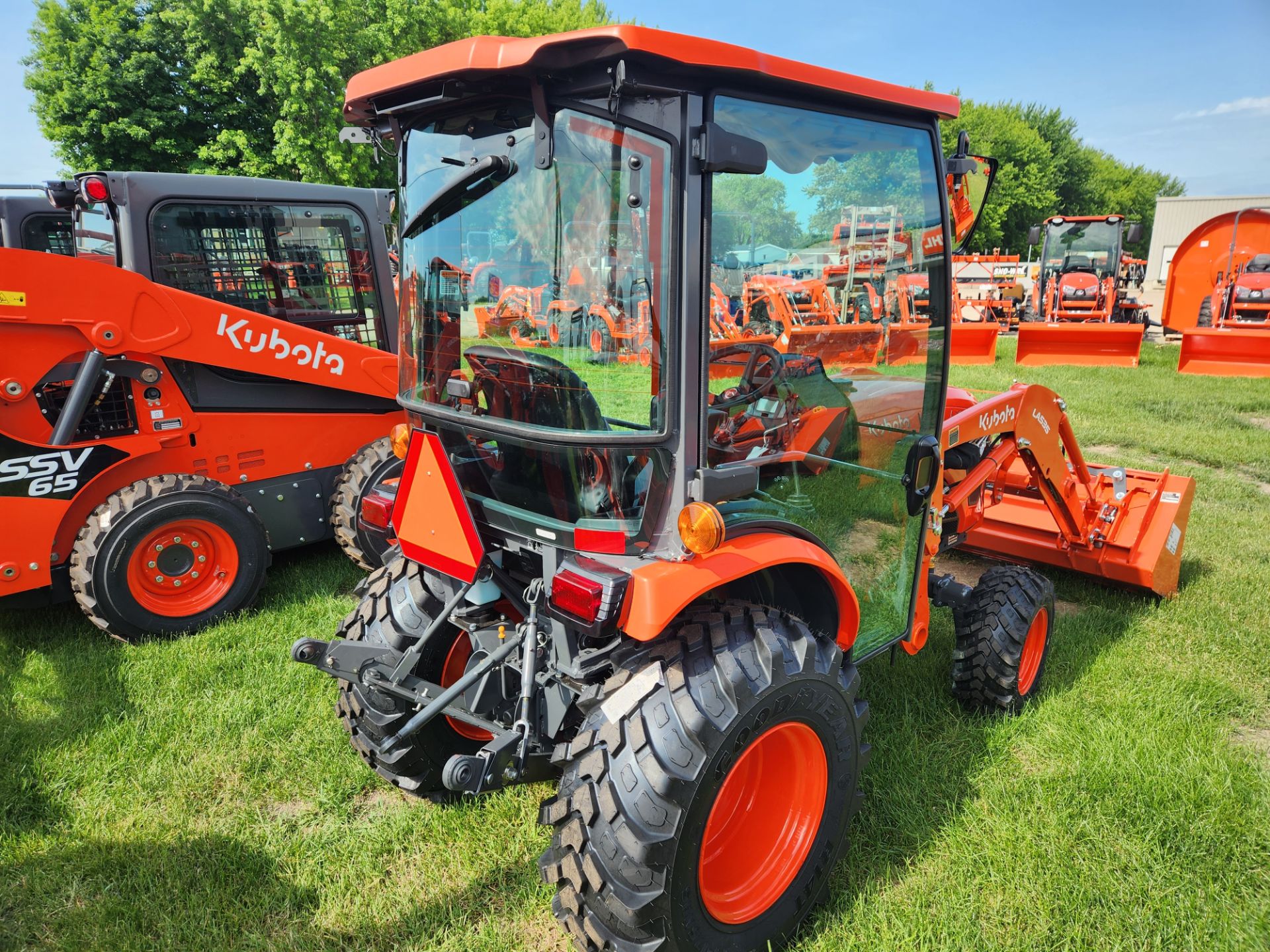 2024 Kubota LX2620HSDC in Beaver Dam, Wisconsin - Photo 7