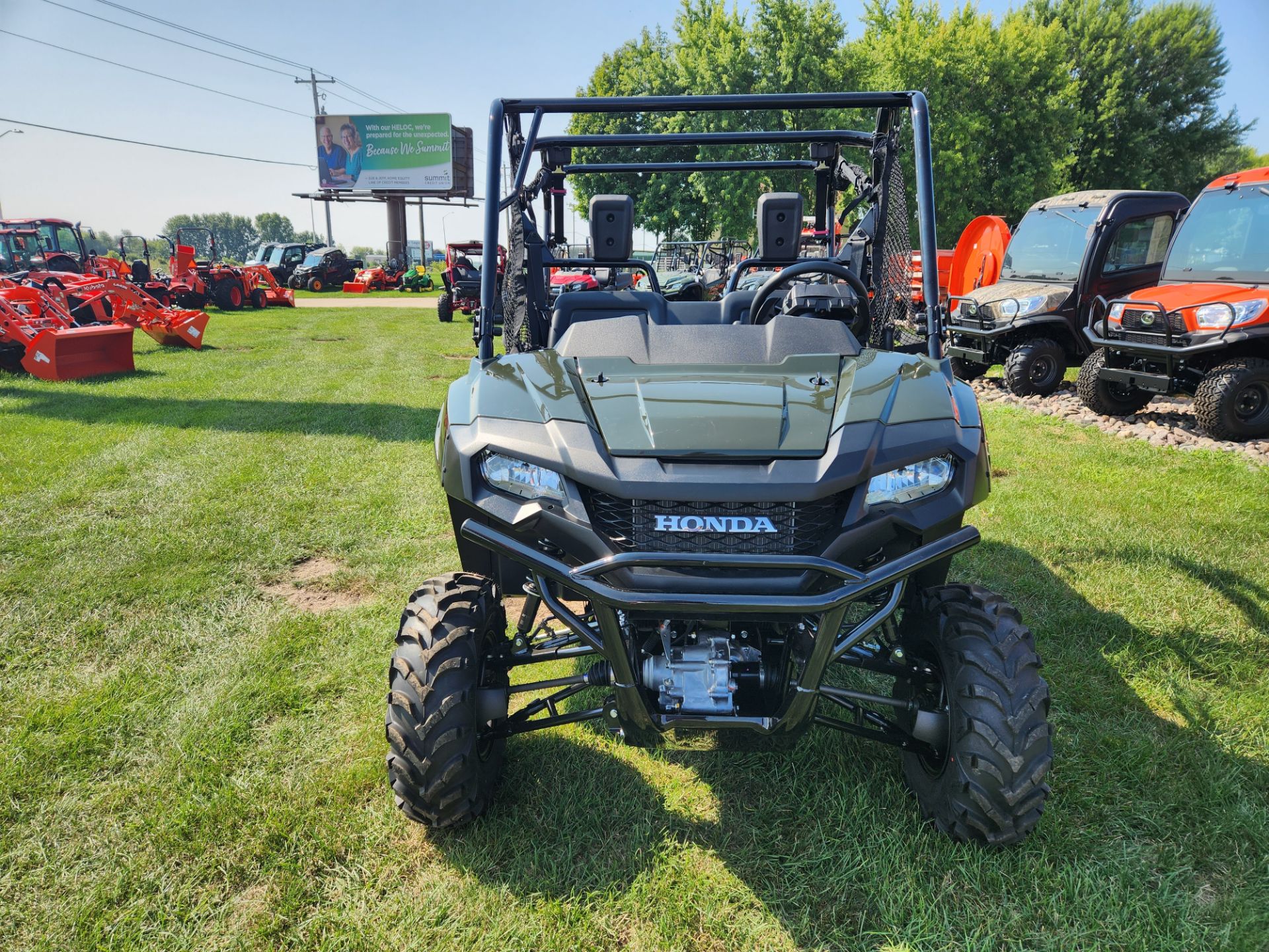 2025 Honda Pioneer 700-4 Deluxe in Beaver Dam, Wisconsin - Photo 3