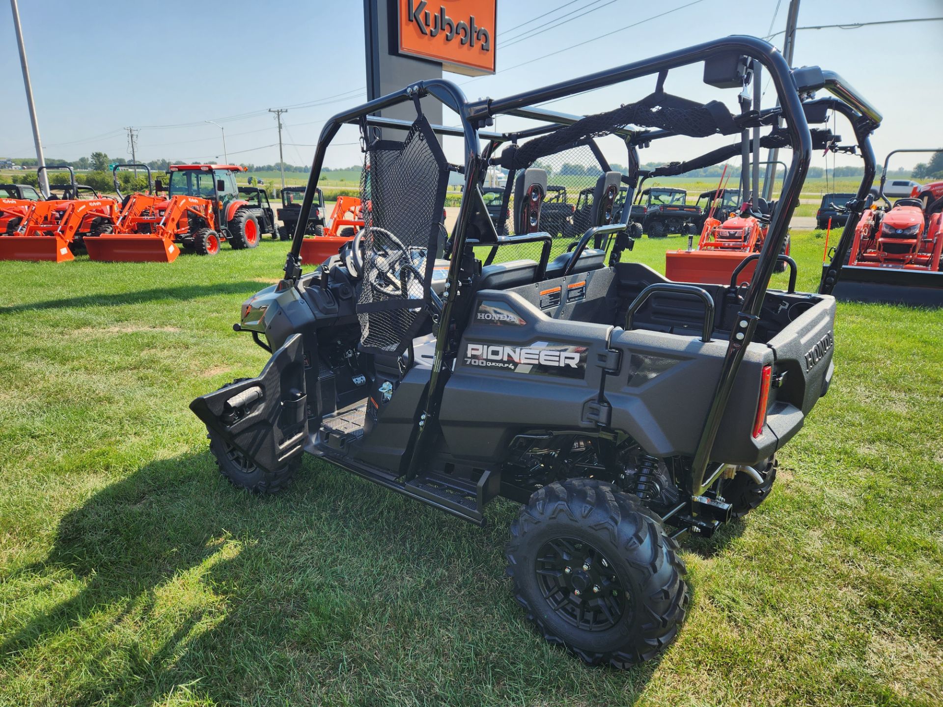 2025 Honda Pioneer 700-4 Deluxe in Beaver Dam, Wisconsin - Photo 6