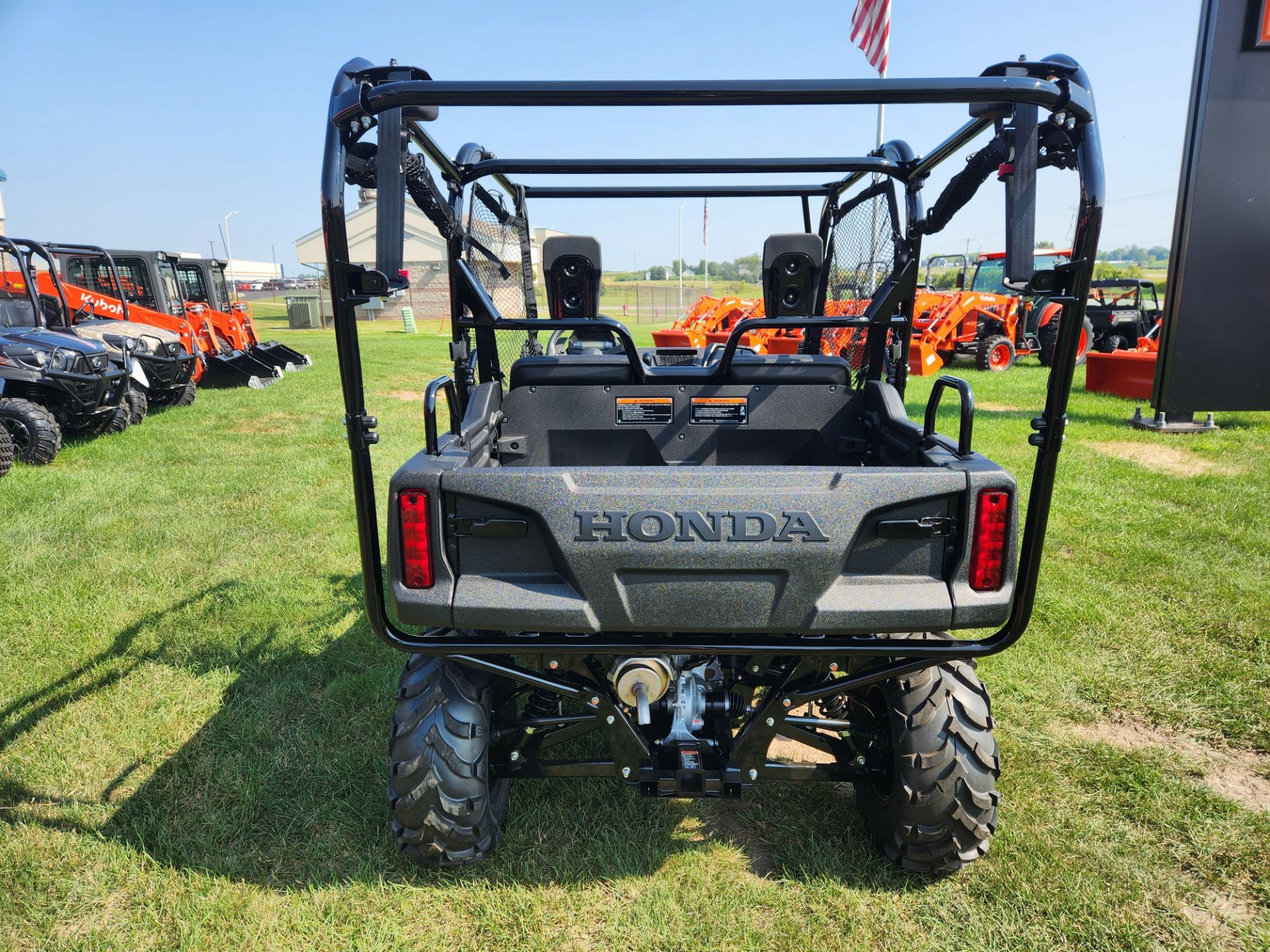 2025 Honda Pioneer 700-4 Deluxe in Beaver Dam, Wisconsin - Photo 7