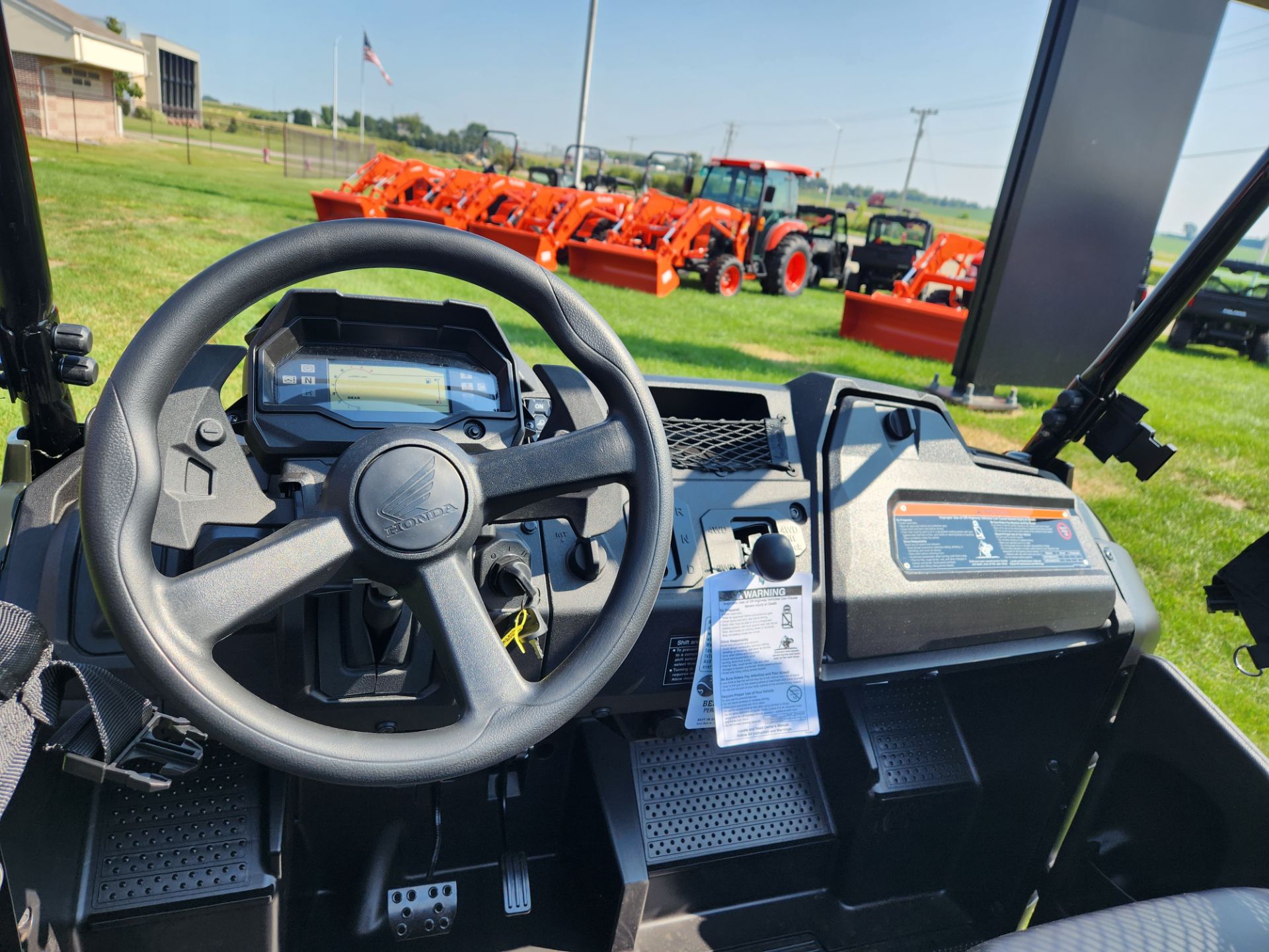 2025 Honda Pioneer 700-4 Deluxe in Beaver Dam, Wisconsin - Photo 14