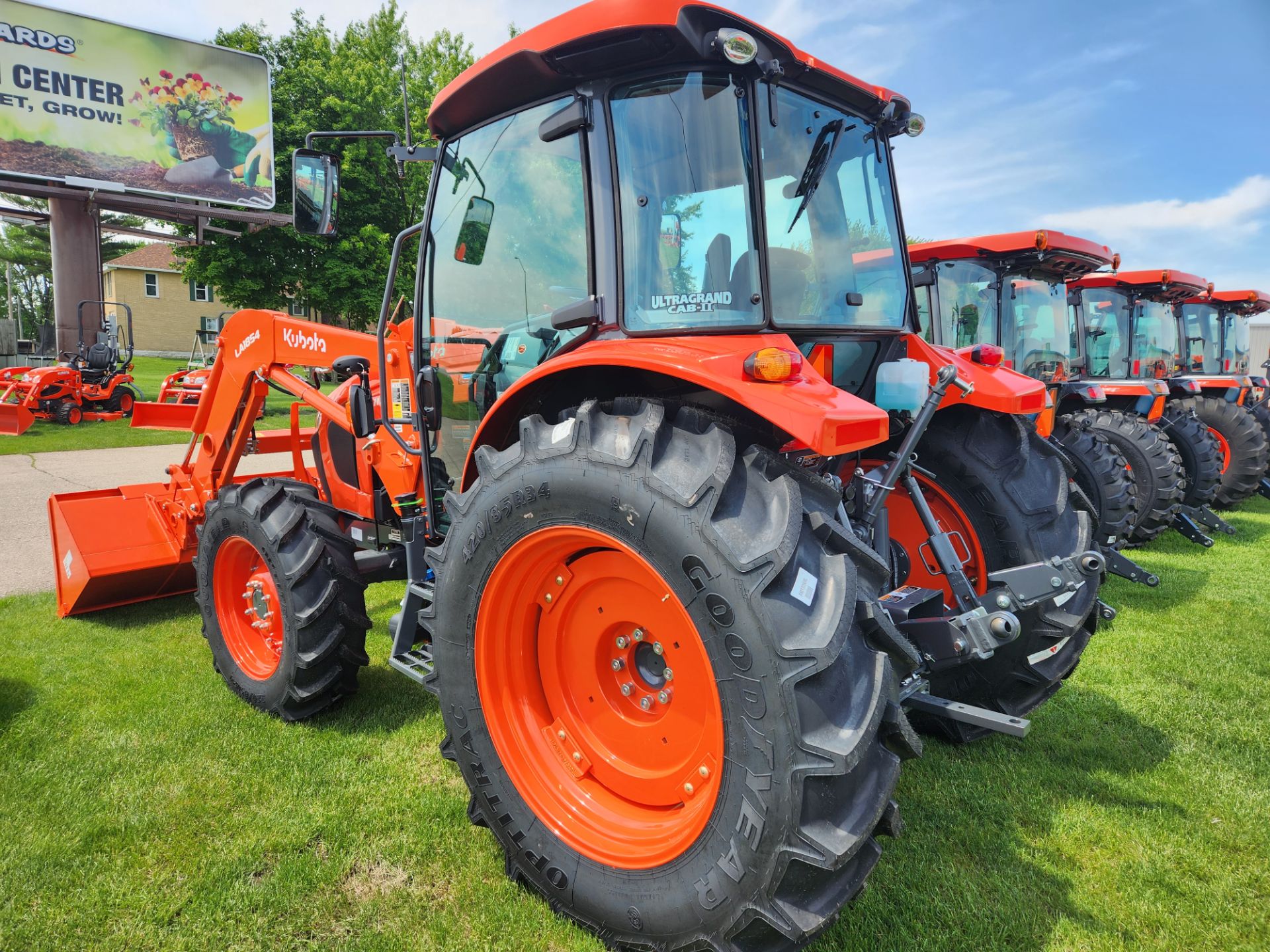 2024 Kubota M5-111HDC12-1 in Beaver Dam, Wisconsin - Photo 6