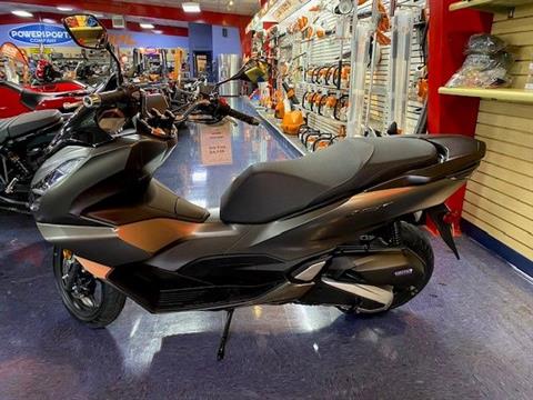 2023 Honda PCX in Beaver Dam, Wisconsin - Photo 3