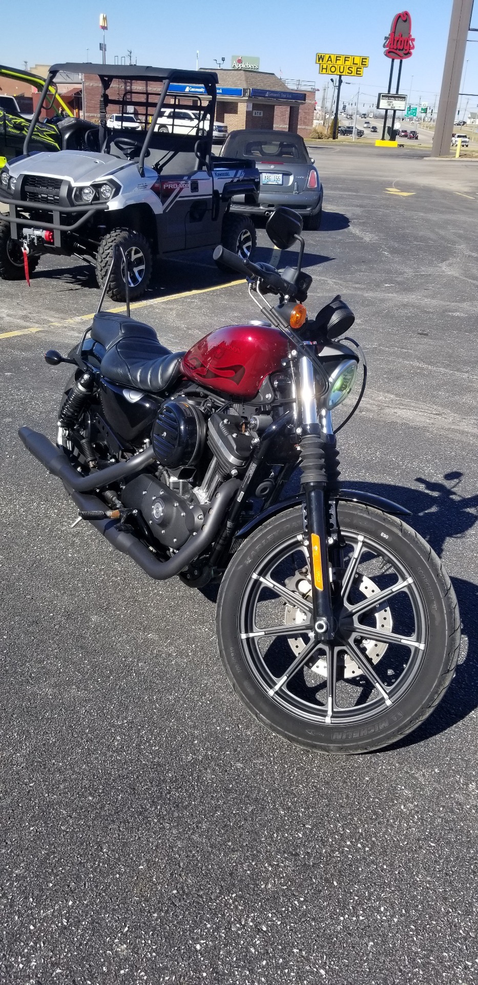 2017 Harley-Davidson Iron 883™ in Mount Sterling, Kentucky - Photo 2