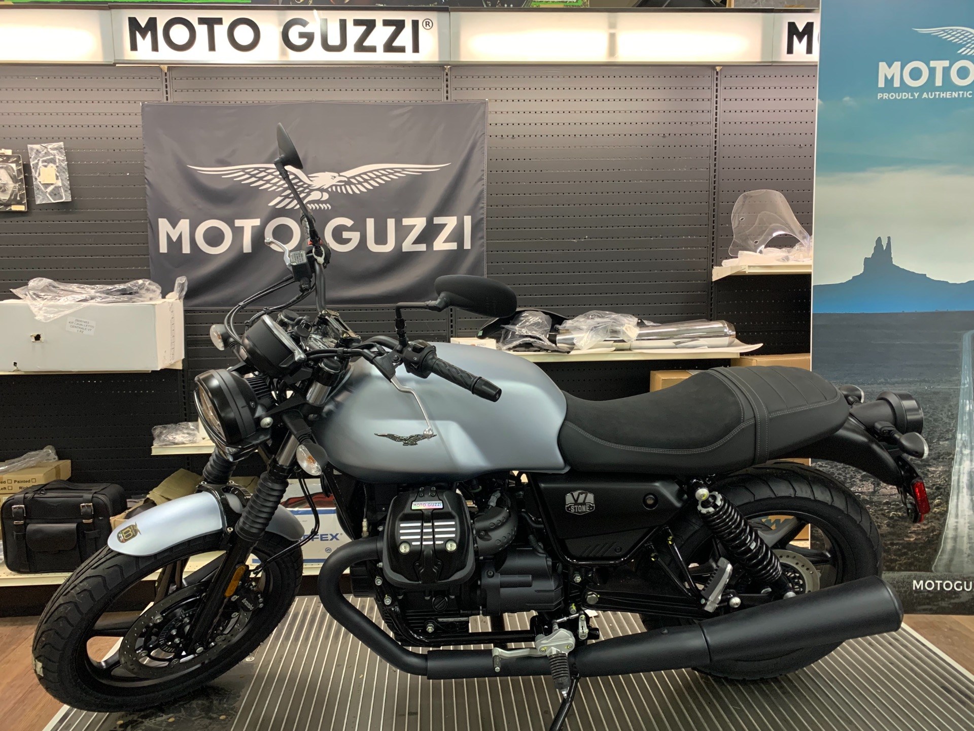 2021 Moto Guzzi V7 Stone E5 in Mount Sterling, Kentucky