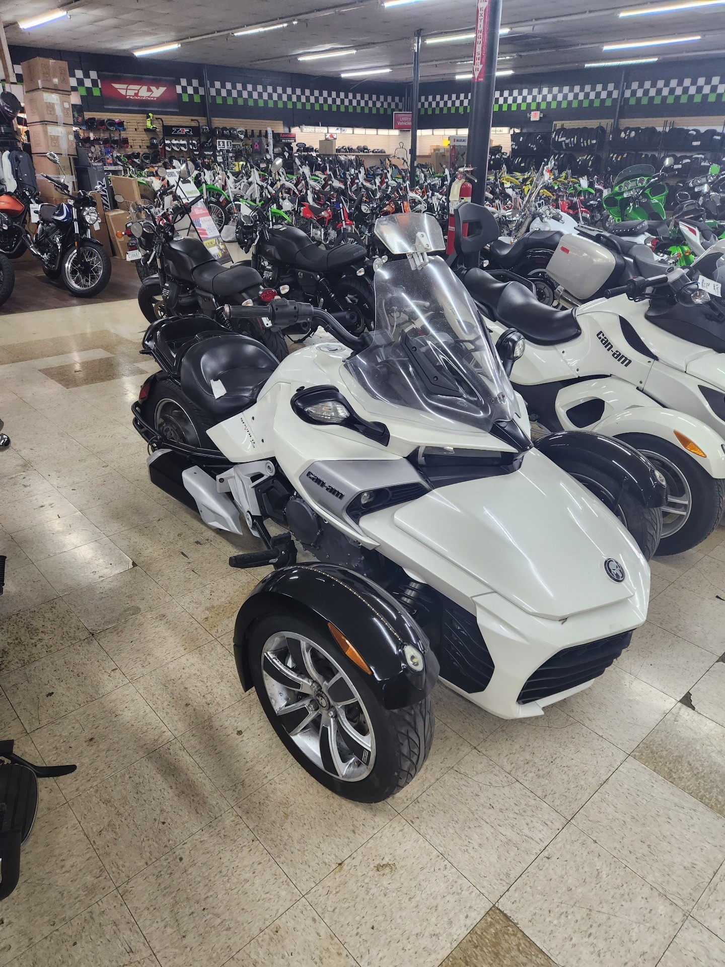 2015 Can-Am Spyder® F3 SM6 in Mount Sterling, Kentucky - Photo 1