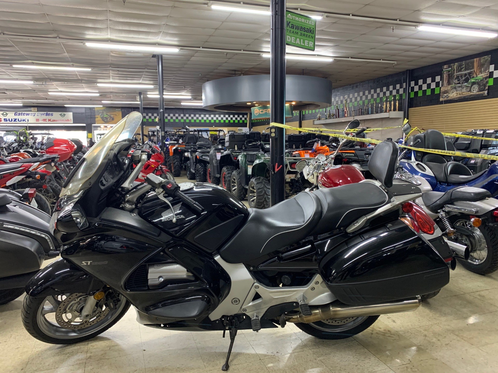 2006 Honda ST™1300 ABS in Mount Sterling, Kentucky - Photo 2