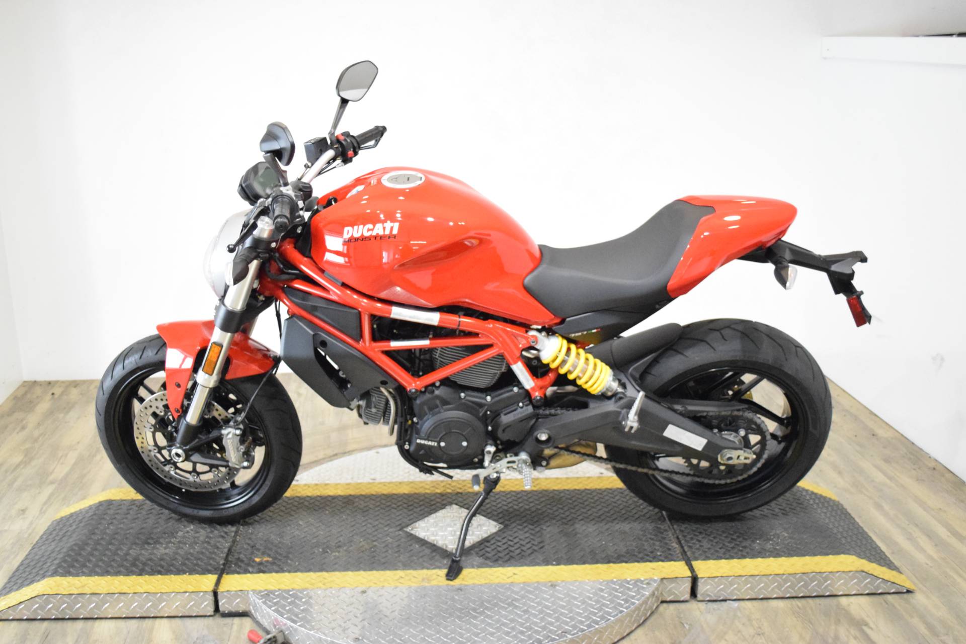 ducati monster 2017