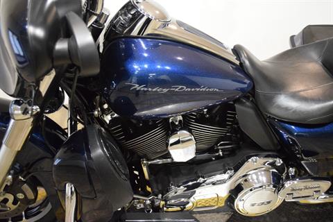 2012 Harley-Davidson Road Glide® Custom in Wauconda, Illinois - Photo 18