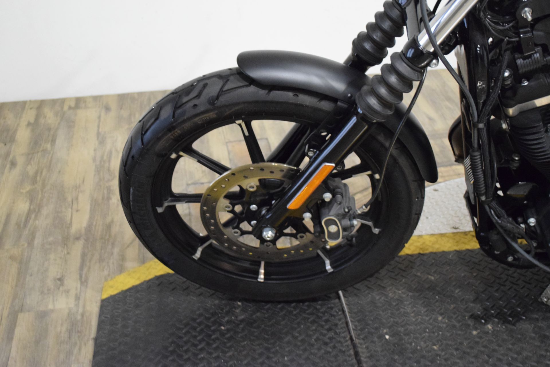 2019 Harley-Davidson Iron 883™ in Wauconda, Illinois - Photo 21