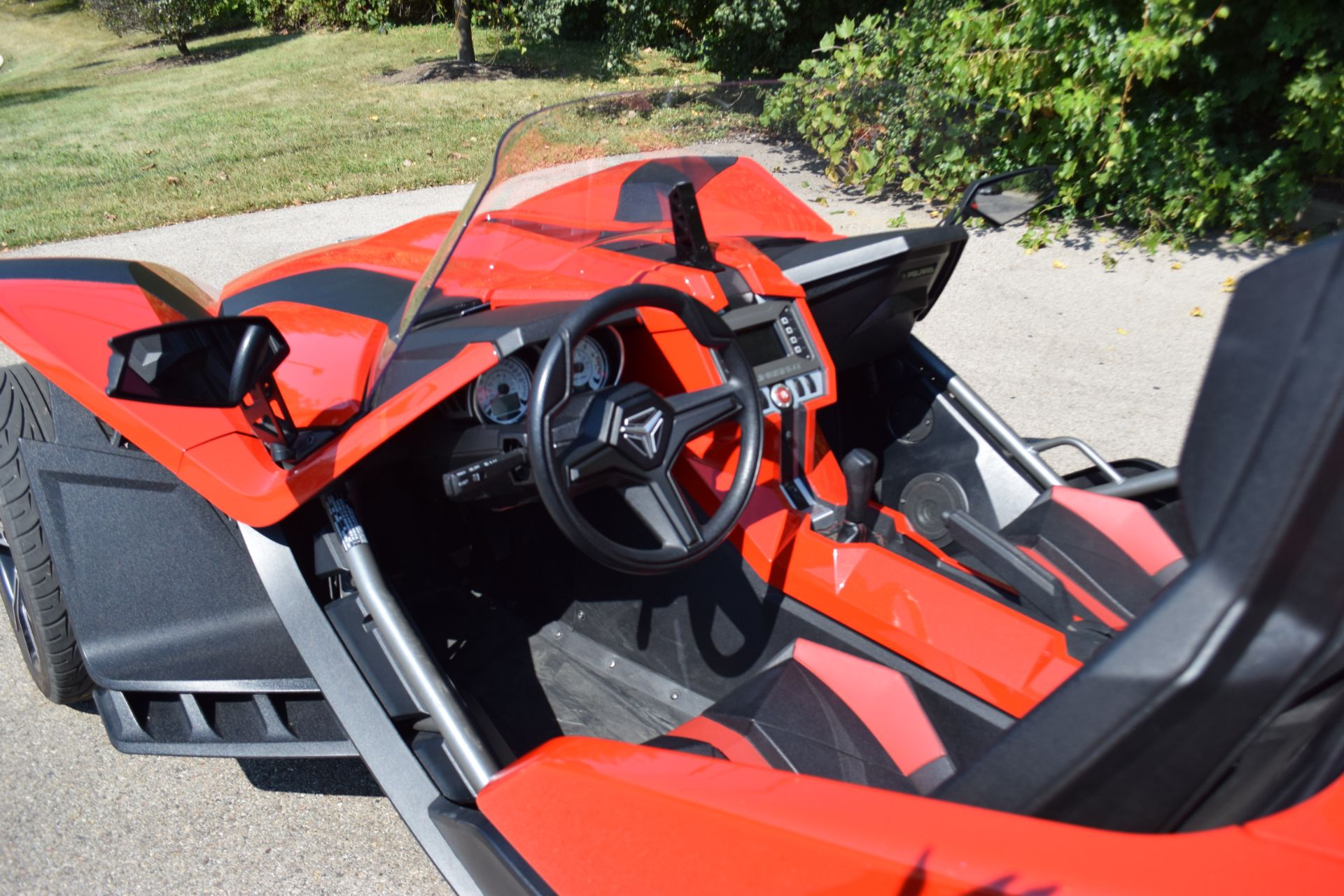 2015 Polaris Slingshot SL in Wauconda, Illinois - Photo 19