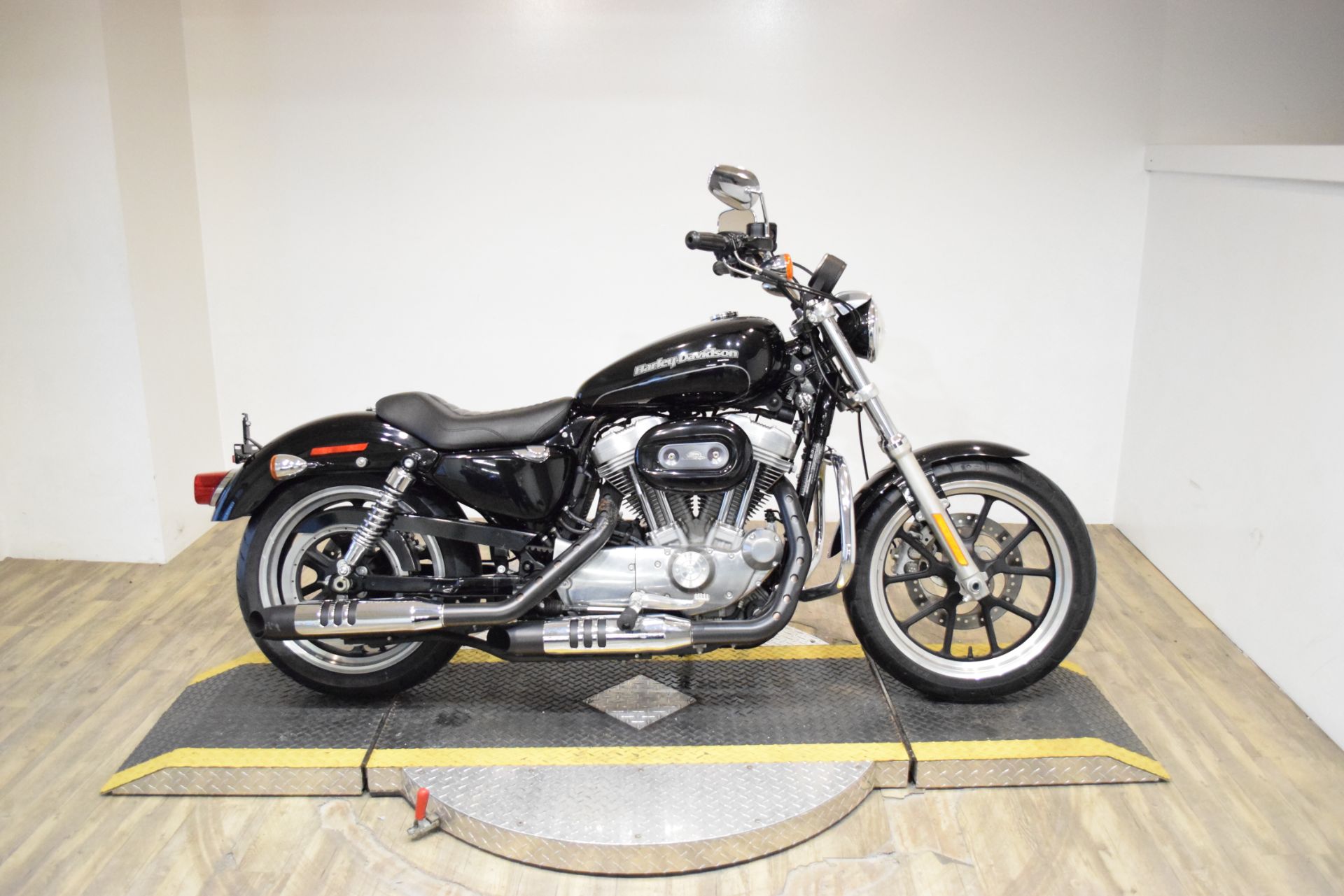 2015 Harley-Davidson SuperLow® in Wauconda, Illinois - Photo 1