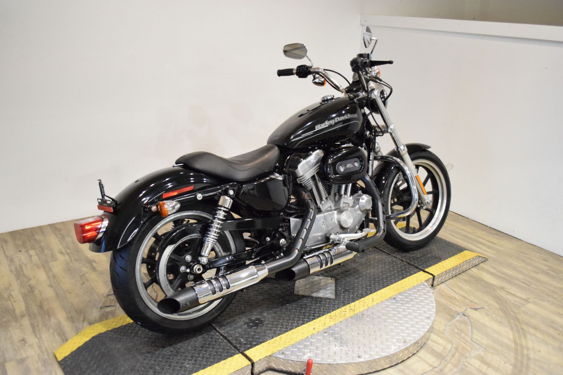 2015 Harley-Davidson SuperLow® in Wauconda, Illinois - Photo 9