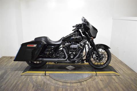 2018 Harley-Davidson Street Glide® Special in Wauconda, Illinois
