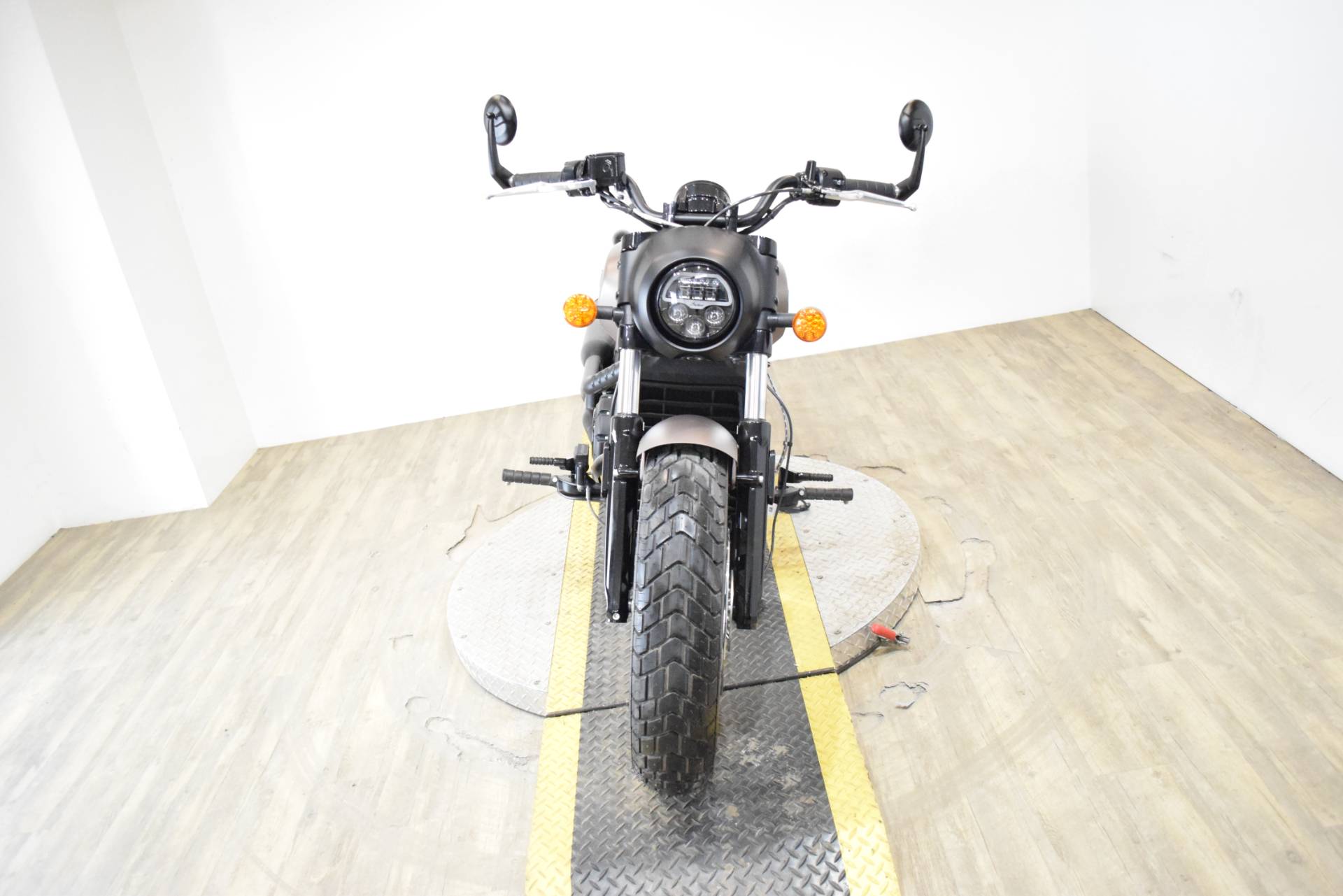 2019 Indian Scout® Bobber ABS in Wauconda, Illinois - Photo 10