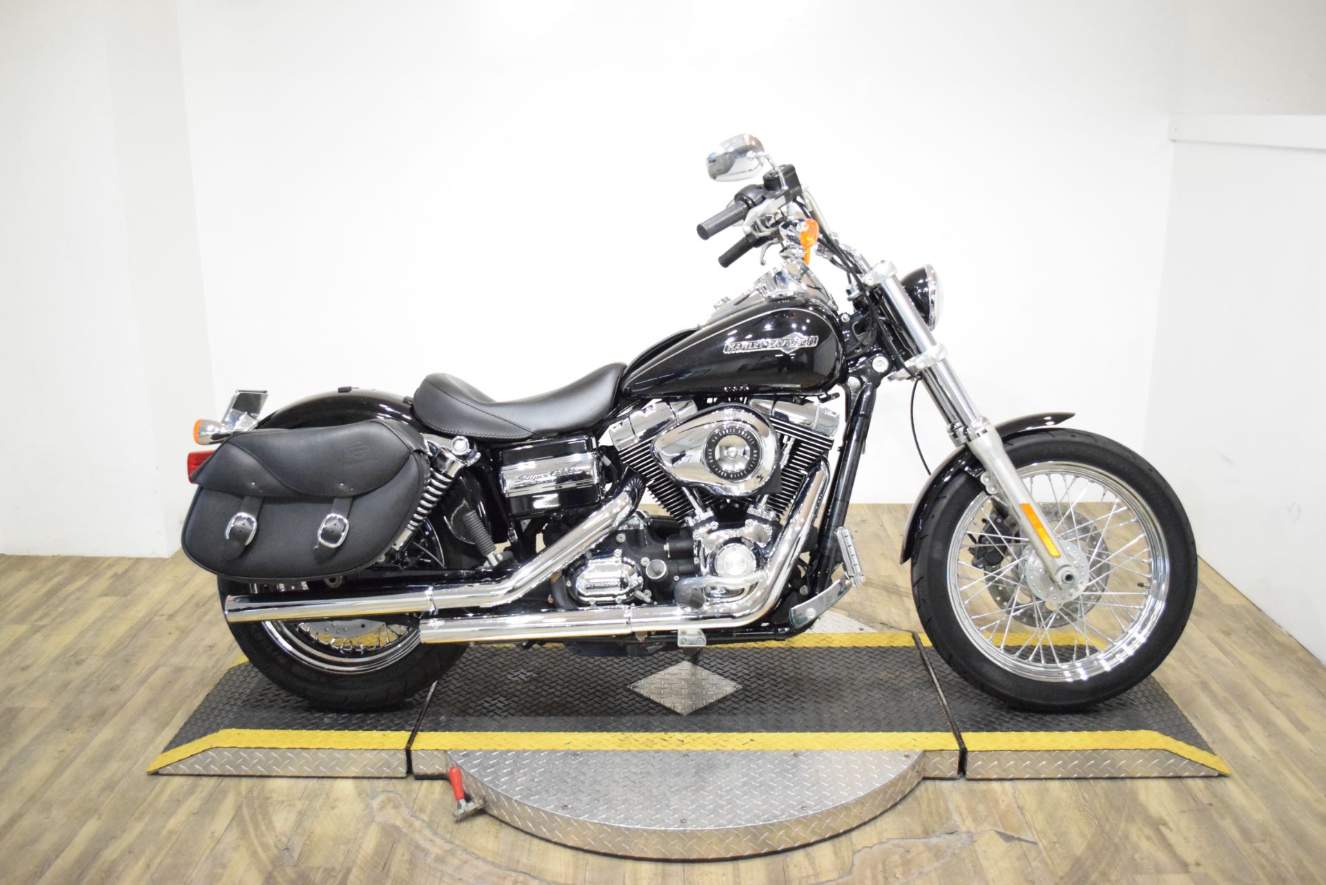 2013 Harley-Davidson Dyna® Super Glide® Custom in Wauconda, Illinois - Photo 1