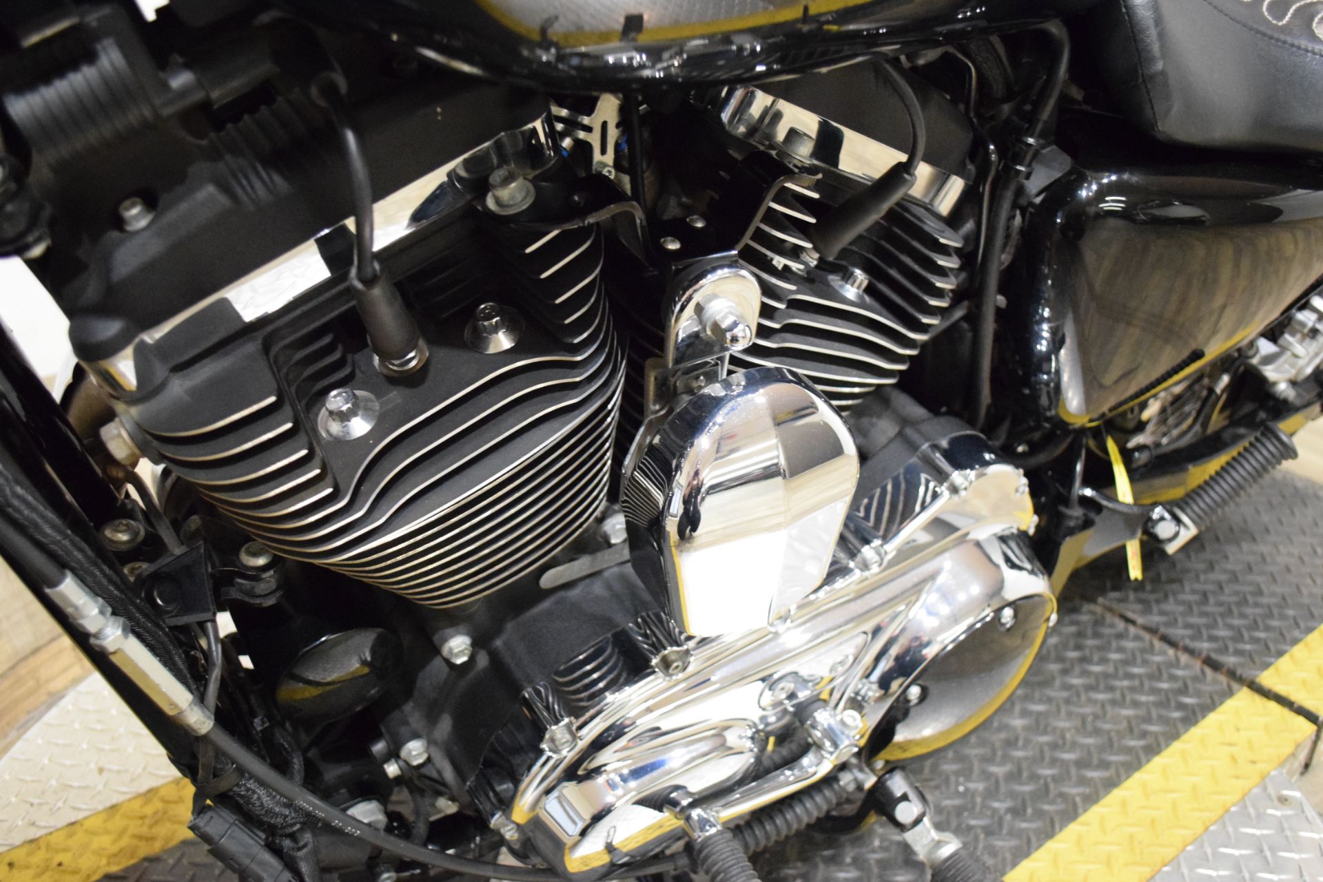 2018 Harley-Davidson 1200 Custom in Wauconda, Illinois - Photo 19