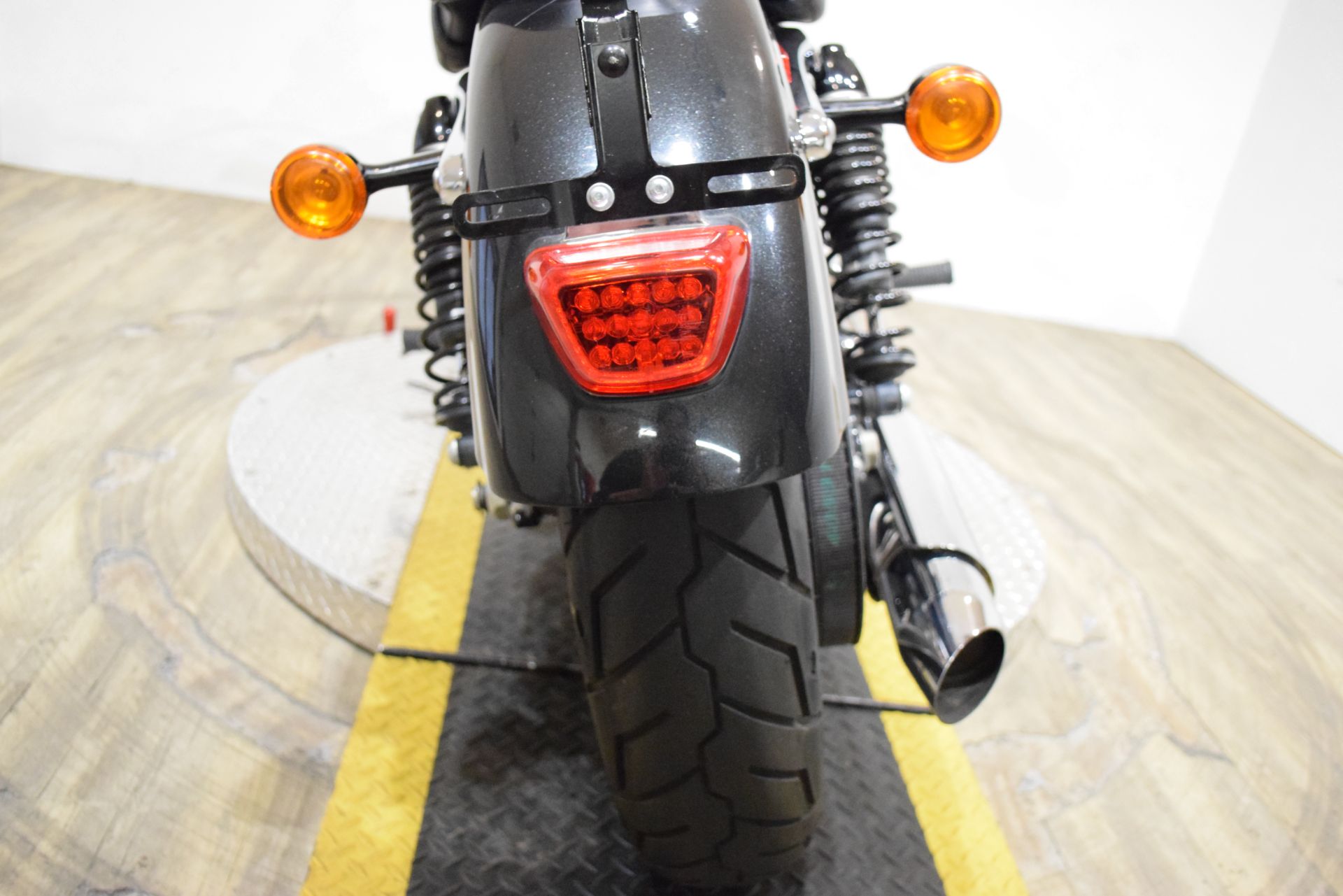2018 Harley-Davidson 1200 Custom in Wauconda, Illinois - Photo 25