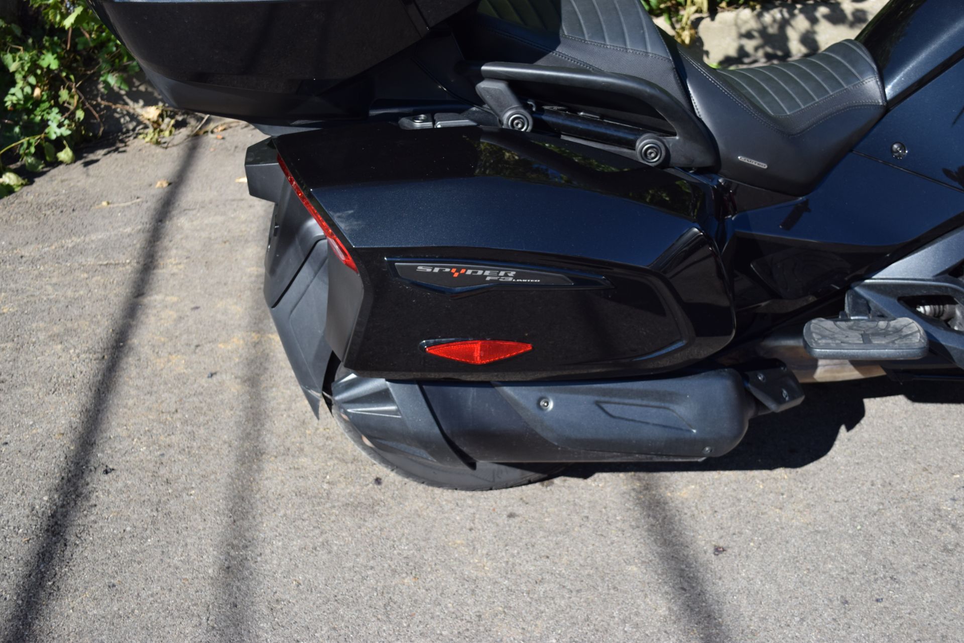 2021 Can-Am Spyder F3 Limited in Wauconda, Illinois - Photo 8