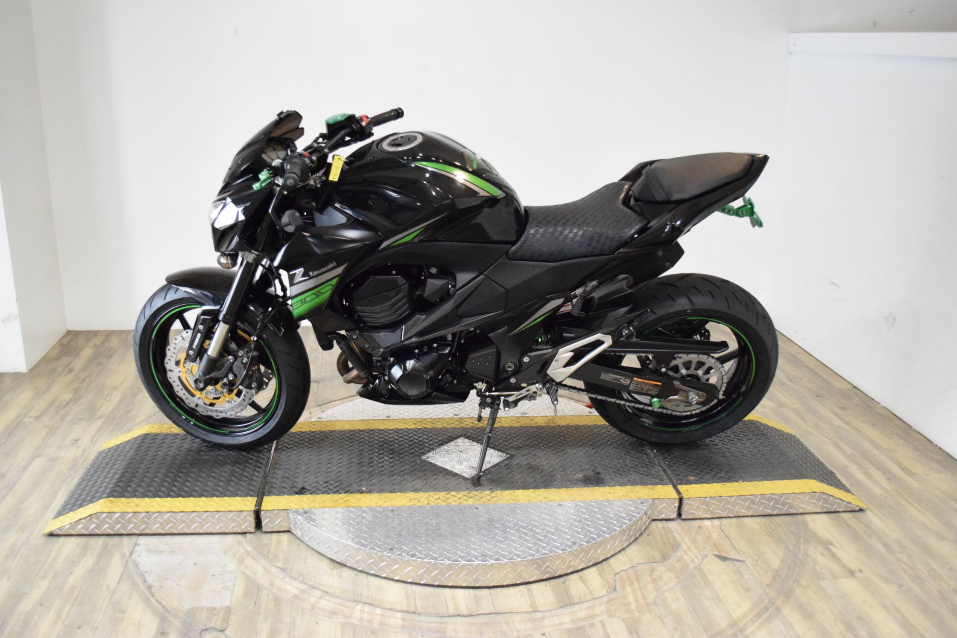 2016 Kawasaki Z800 ABS in Wauconda, Illinois - Photo 15