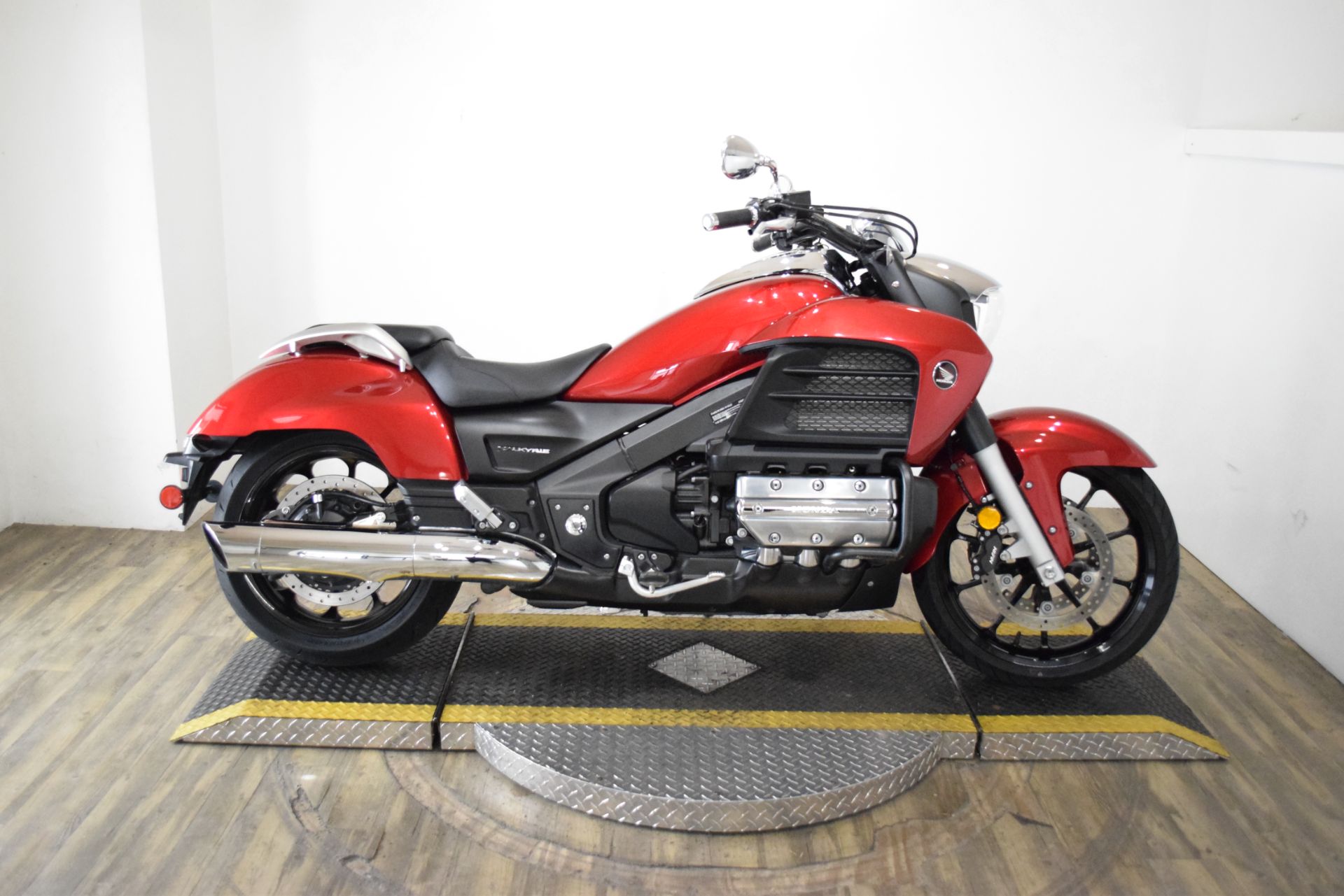 2015 Honda Gold Wing® Valkyrie® in Wauconda, Illinois - Photo 1