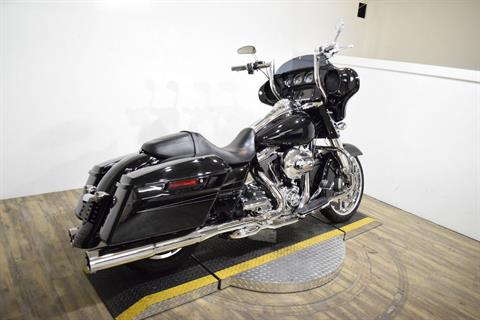 2015 Harley-Davidson Street Glide® Special in Wauconda, Illinois - Photo 9