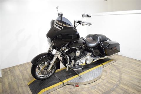 2015 Harley-Davidson Street Glide® Special in Wauconda, Illinois - Photo 21