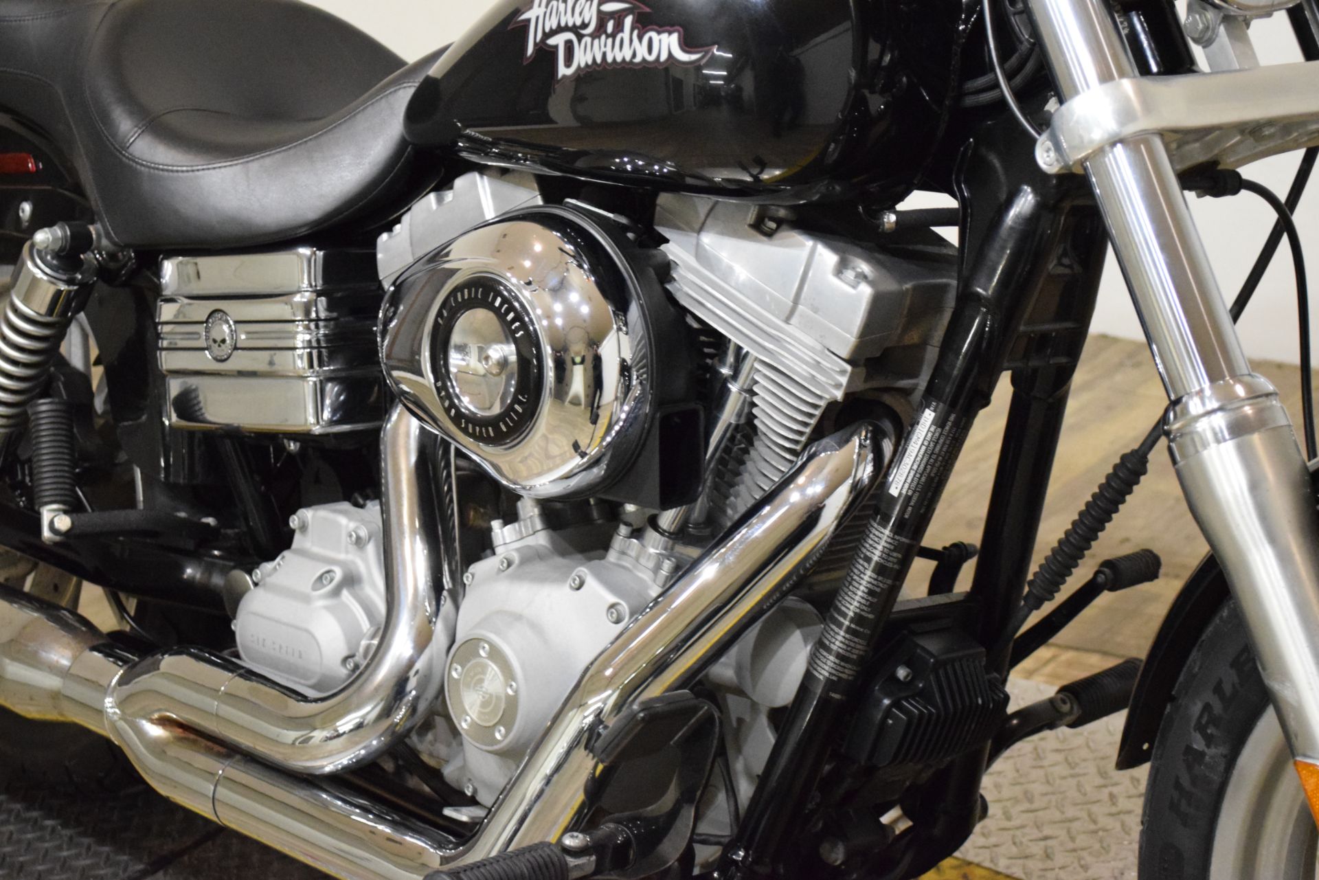 2010 Harley-Davidson Dyna® Super Glide® in Wauconda, Illinois - Photo 4
