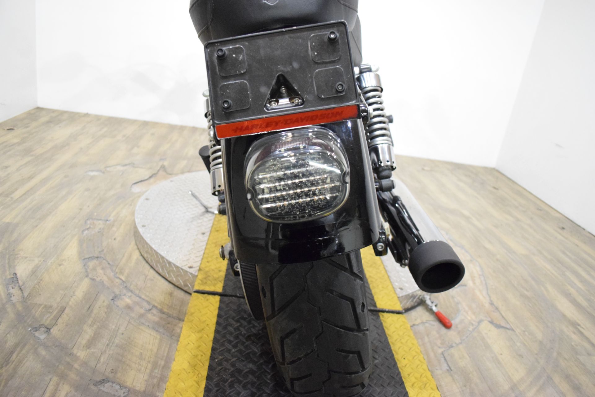 2010 Harley-Davidson Dyna® Super Glide® in Wauconda, Illinois - Photo 25