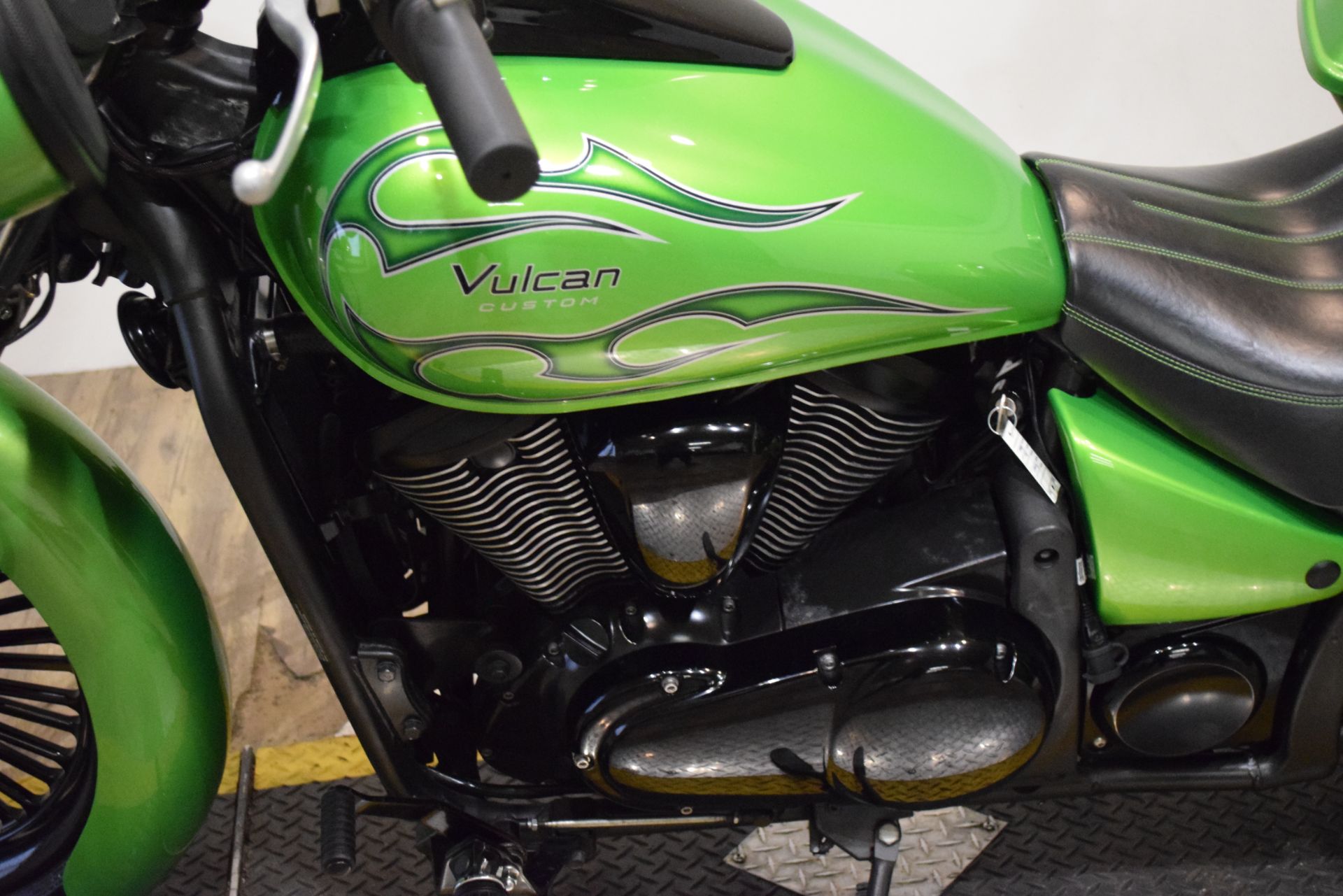 2014 Kawasaki Vulcan® 900 Custom in Wauconda, Illinois - Photo 18