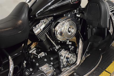 2008 Harley-Davidson Ultra Classic® Electra Glide® in Wauconda, Illinois - Photo 6