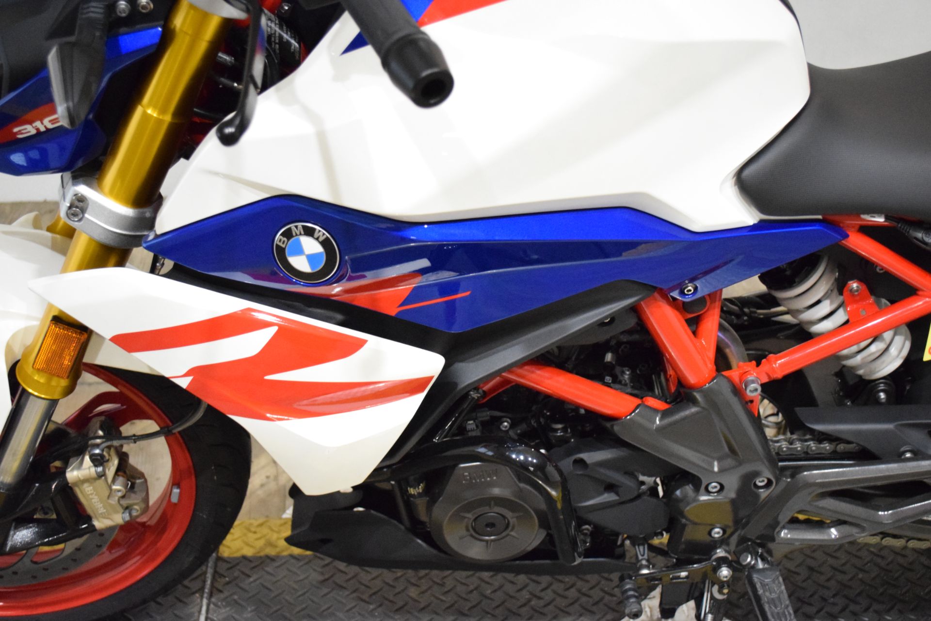 2023 BMW G 310 R in Wauconda, Illinois - Photo 18