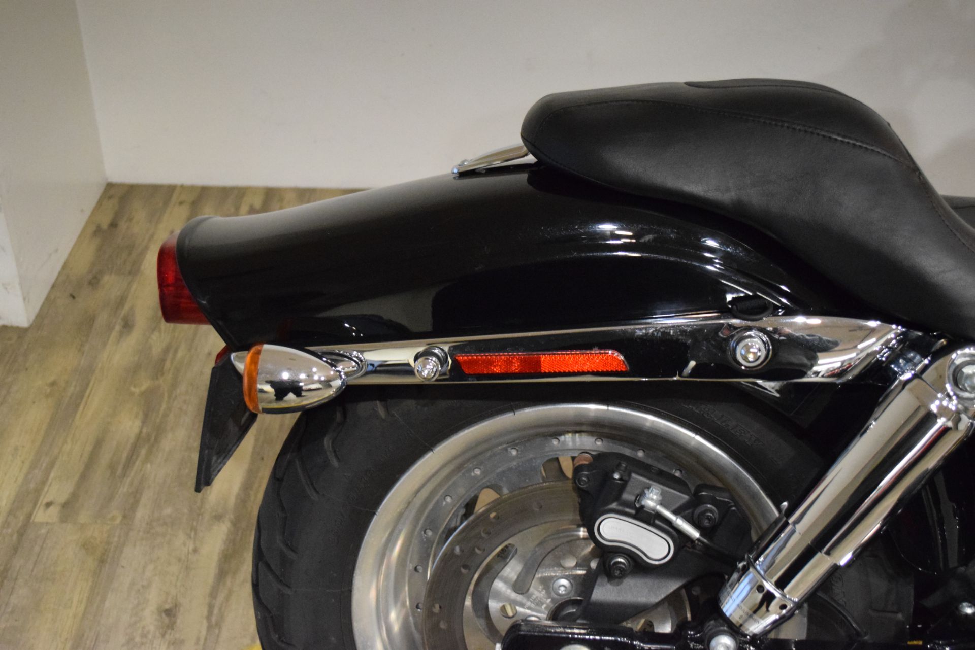 2013 Harley-Davidson Dyna® Fat Bob® in Wauconda, Illinois - Photo 7