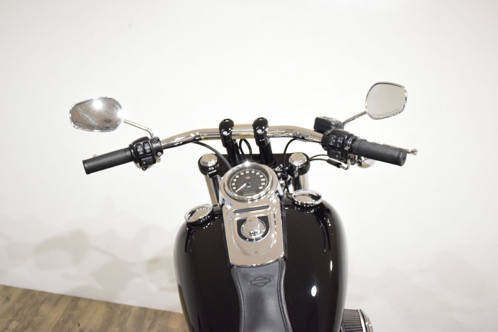 2013 Harley-Davidson Dyna® Fat Bob® in Wauconda, Illinois - Photo 26