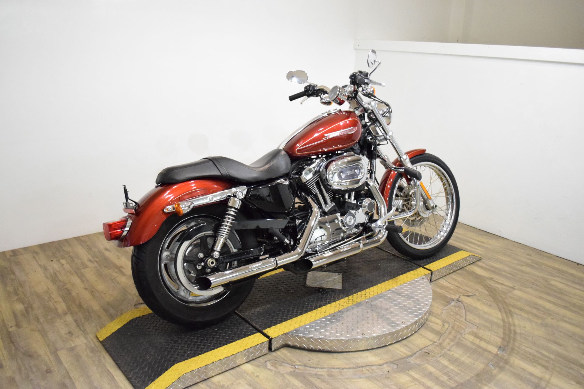 2009 Harley-Davidson Sportster® 1200 Custom in Wauconda, Illinois - Photo 9
