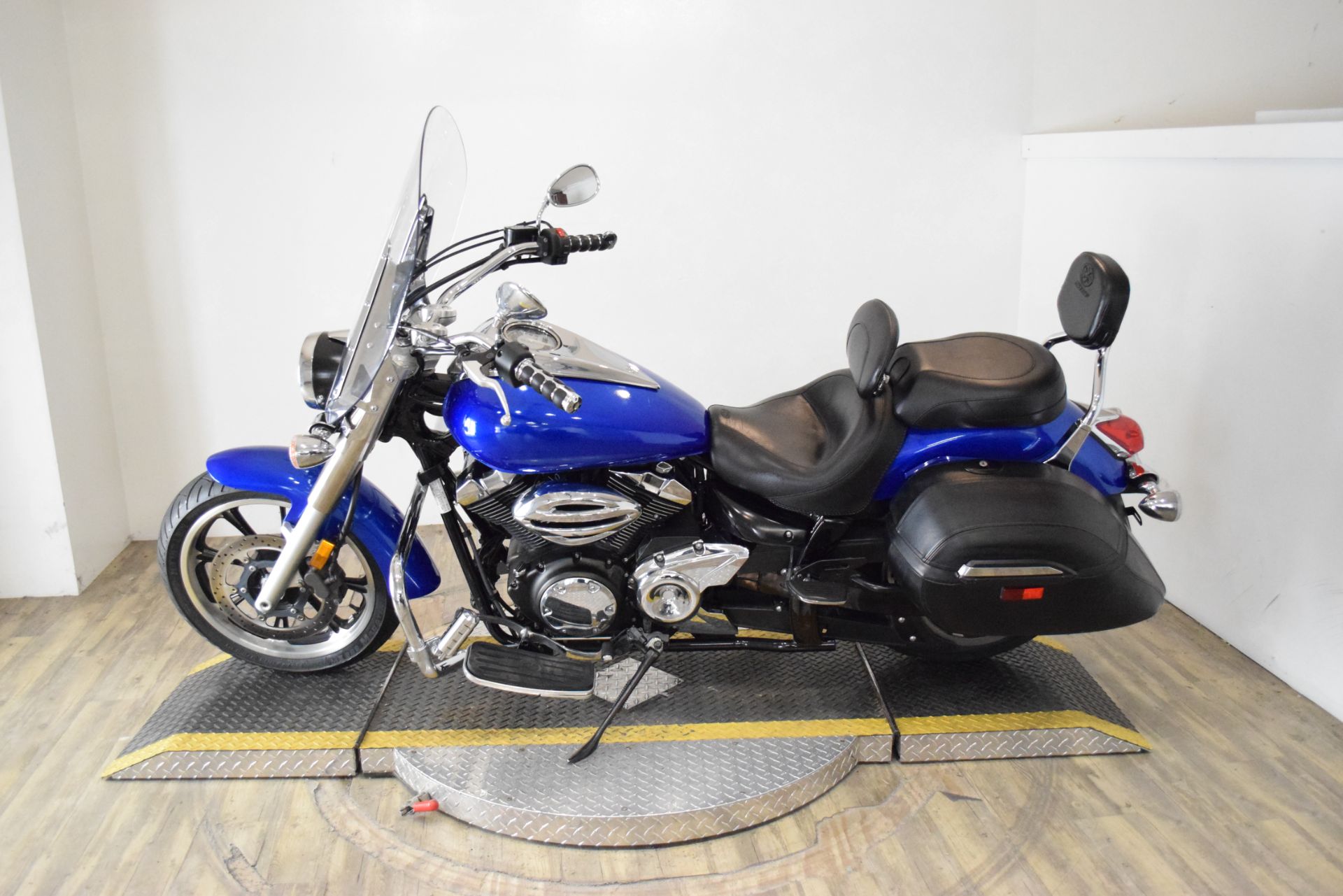 2015 Yamaha V Star 950 Tourer in Wauconda, Illinois - Photo 15