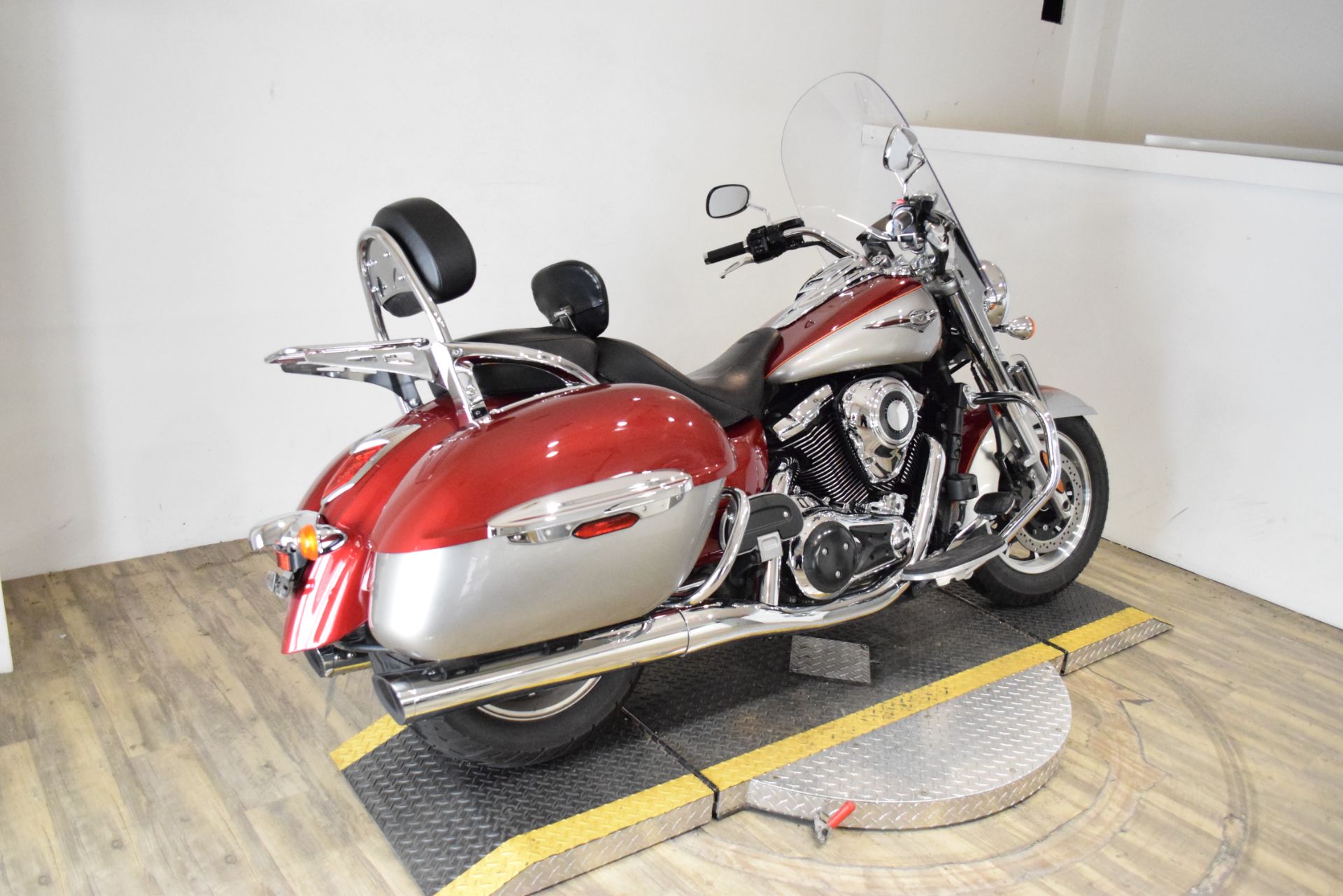 2012 Kawasaki Vulcan® 1700 Nomad™ in Wauconda, Illinois - Photo 9