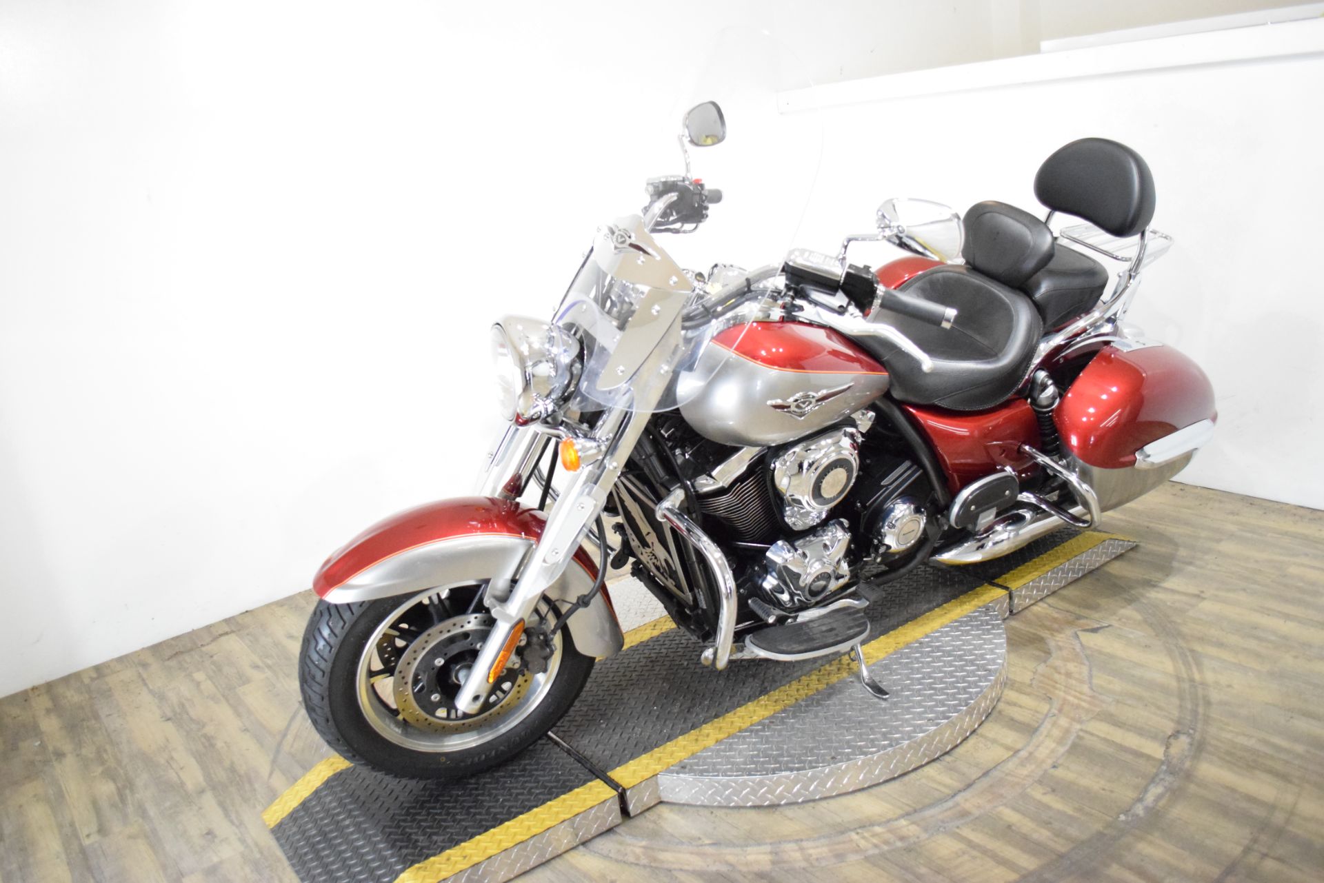 2012 Kawasaki Vulcan® 1700 Nomad™ in Wauconda, Illinois - Photo 22