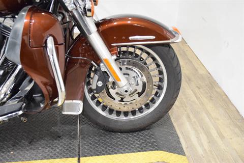 2011 Harley-Davidson Electra Glide® Ultra Limited in Wauconda, Illinois - Photo 2