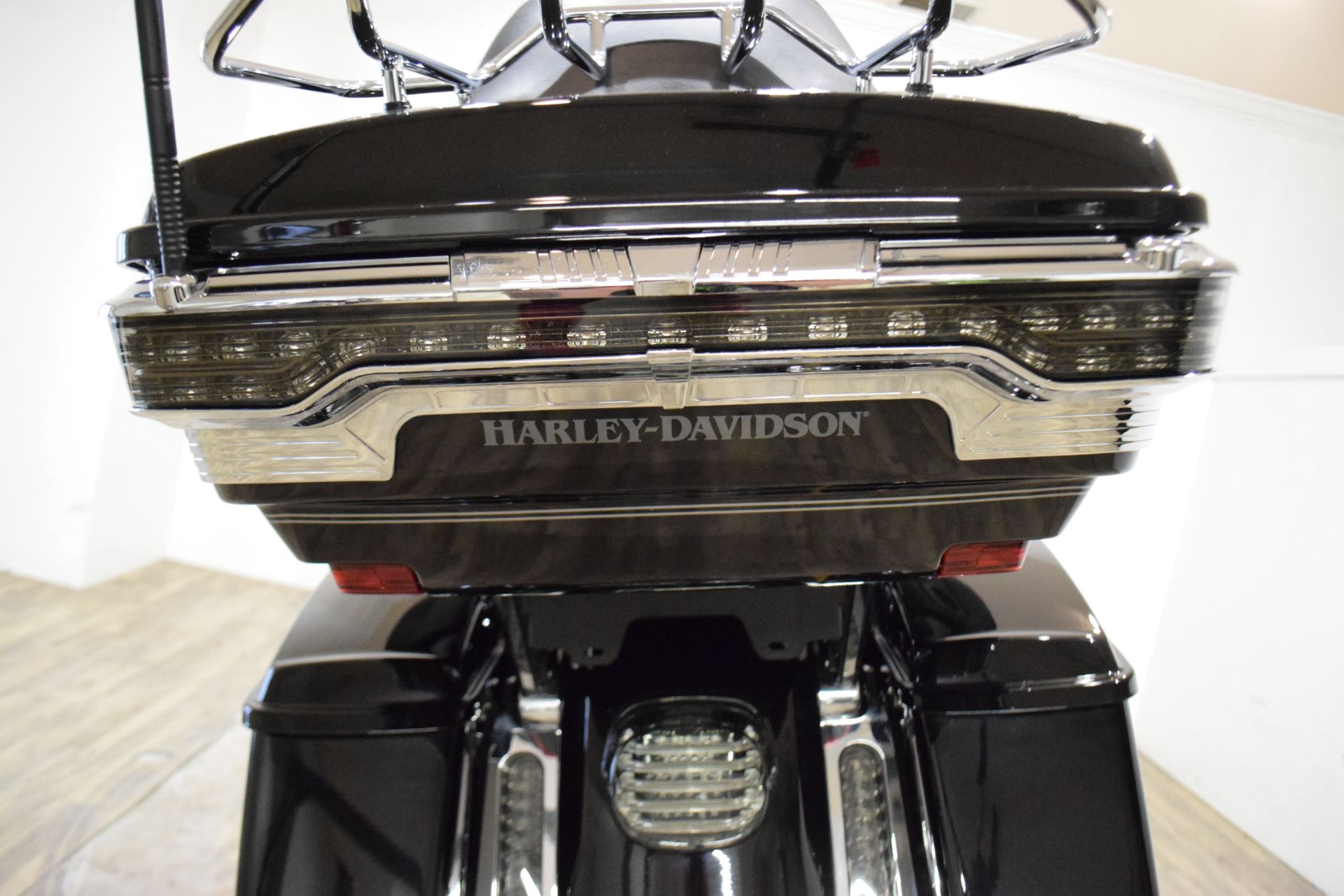 2017 Harley-Davidson Road Glide® Ultra in Wauconda, Illinois - Photo 27