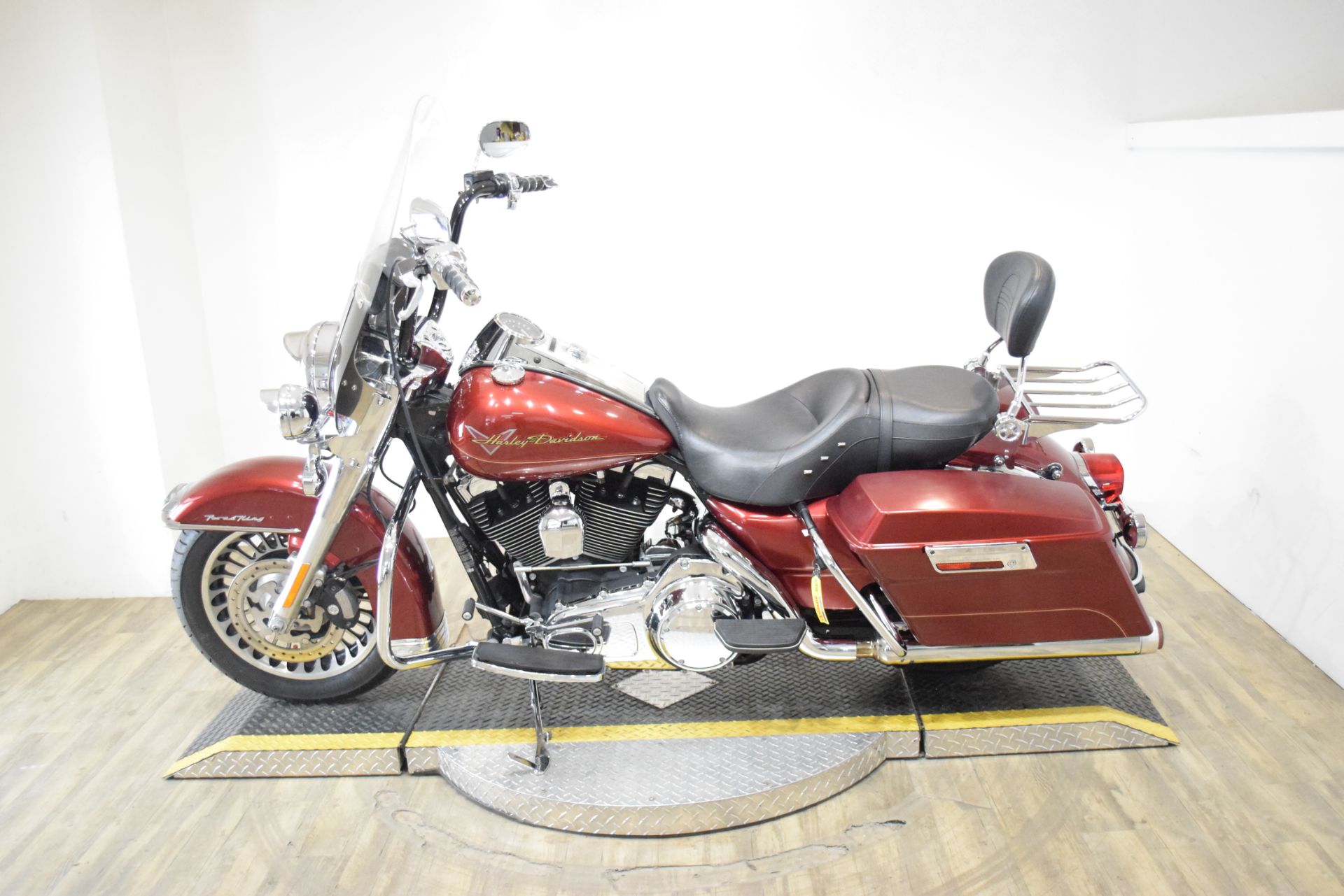 2009 Harley-Davidson Road King® in Wauconda, Illinois - Photo 15