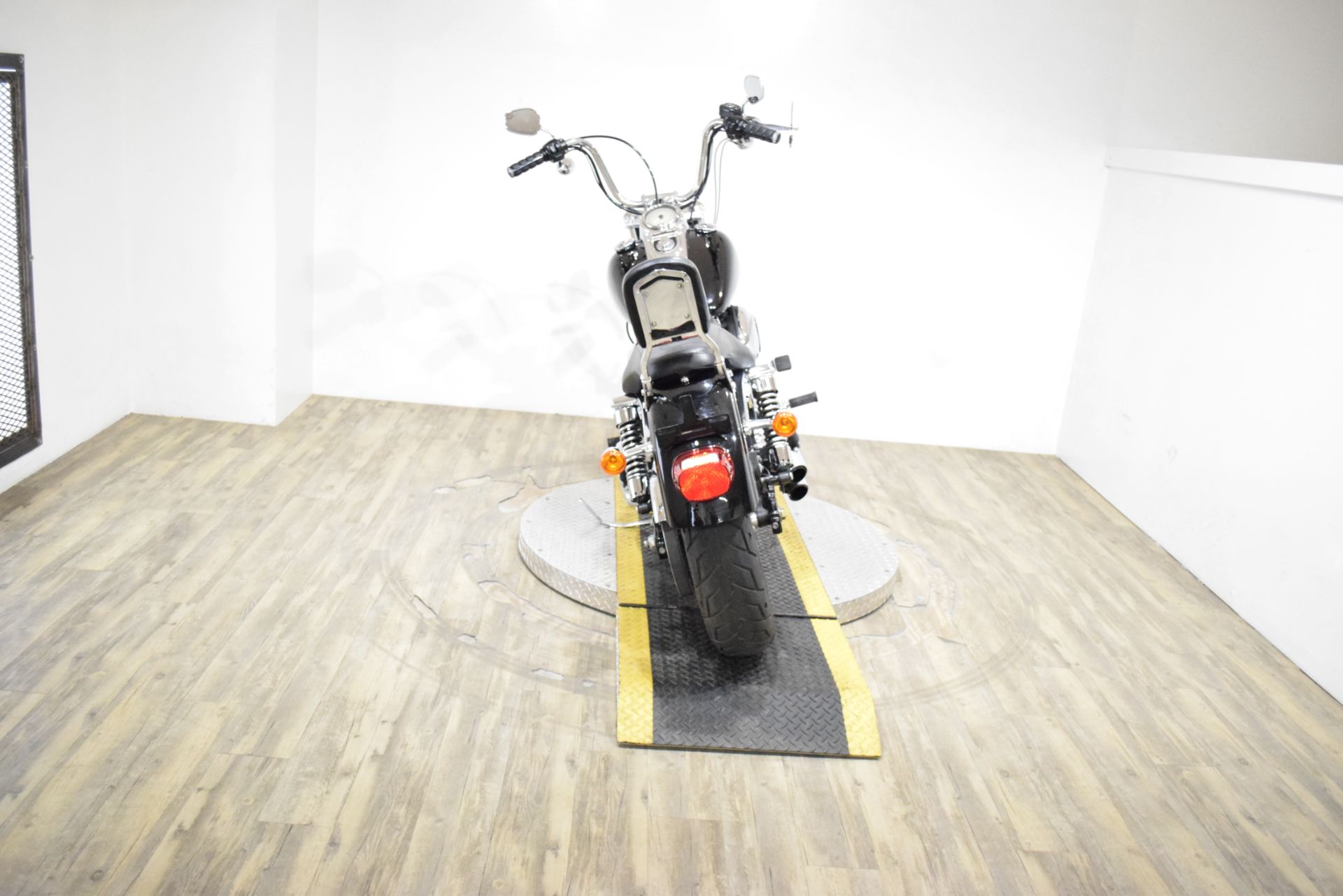 2010 Harley-Davidson Dyna® Super Glide® Custom in Wauconda, Illinois - Photo 23