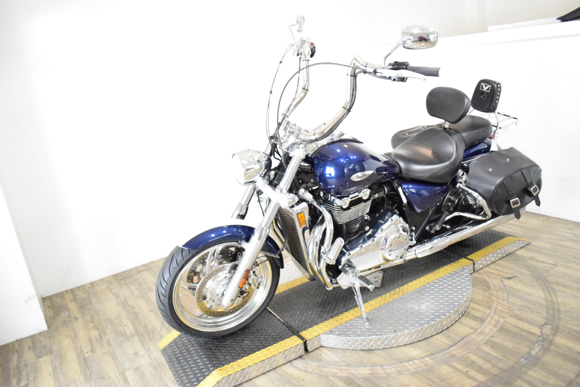 2010 Triumph Thunderbird ABS in Wauconda, Illinois - Photo 22